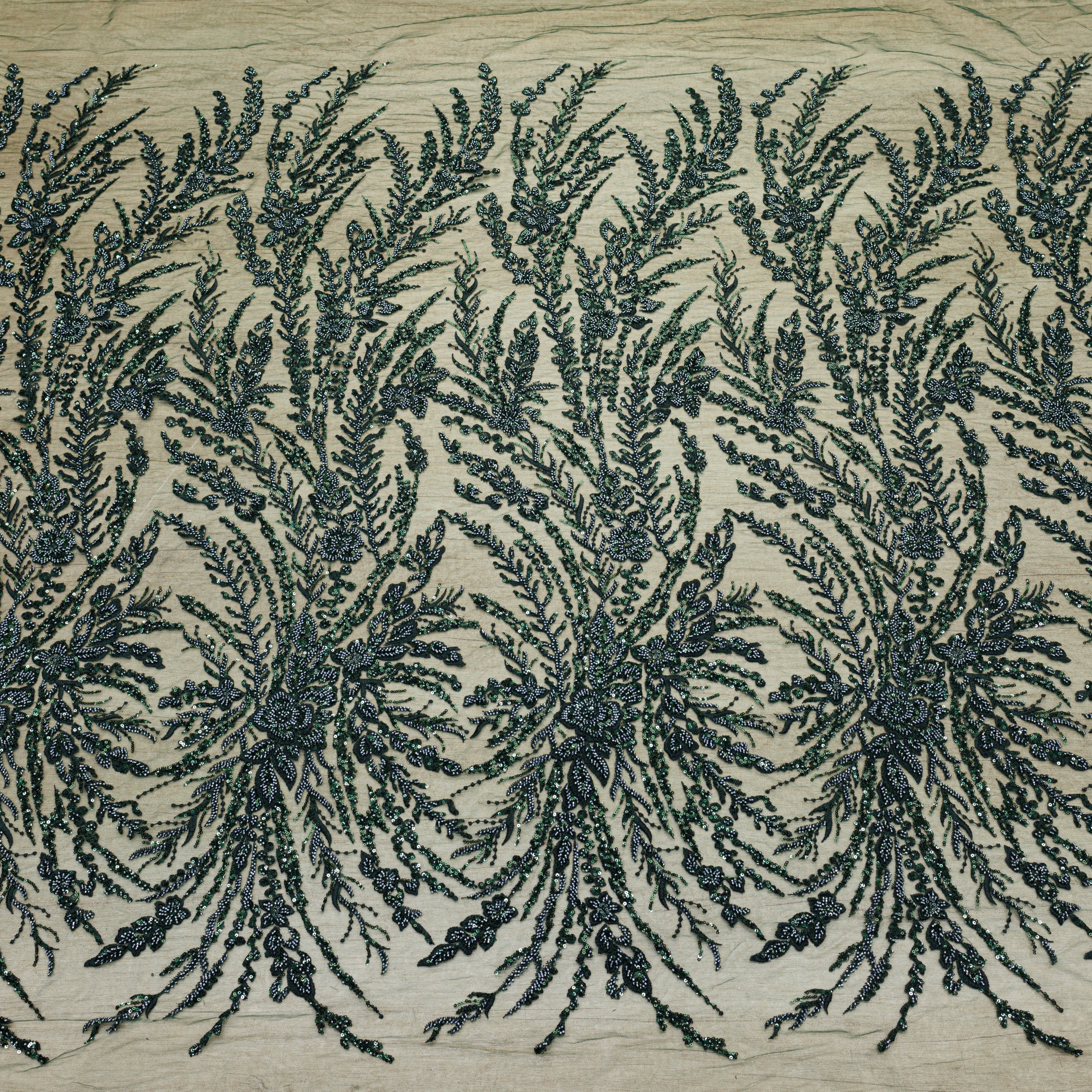 Broderie tip dantela cu margele si paiete A79 - Verde