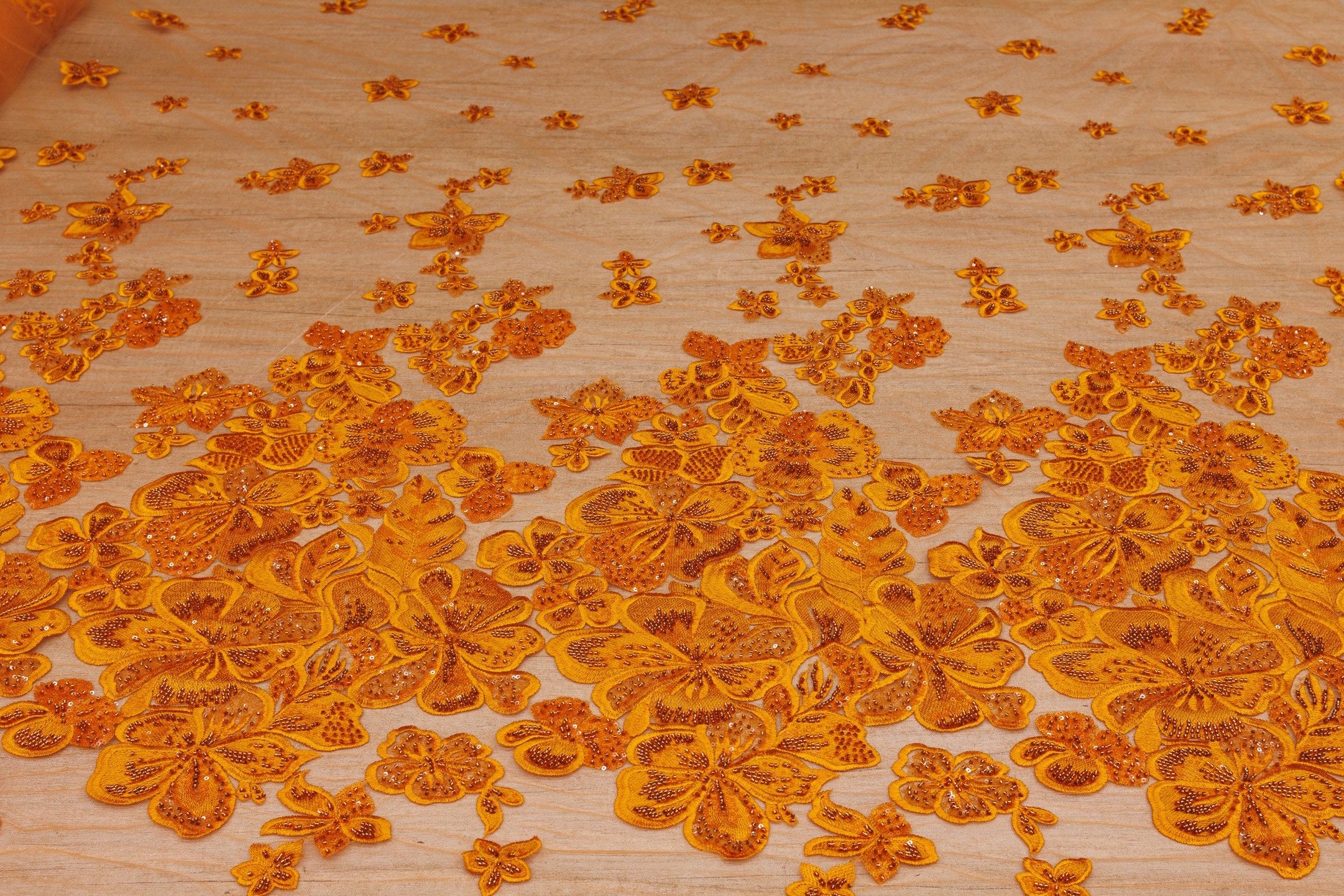 Broderie tip dantela cu perle/margele si paiete A85 - Portocaliu