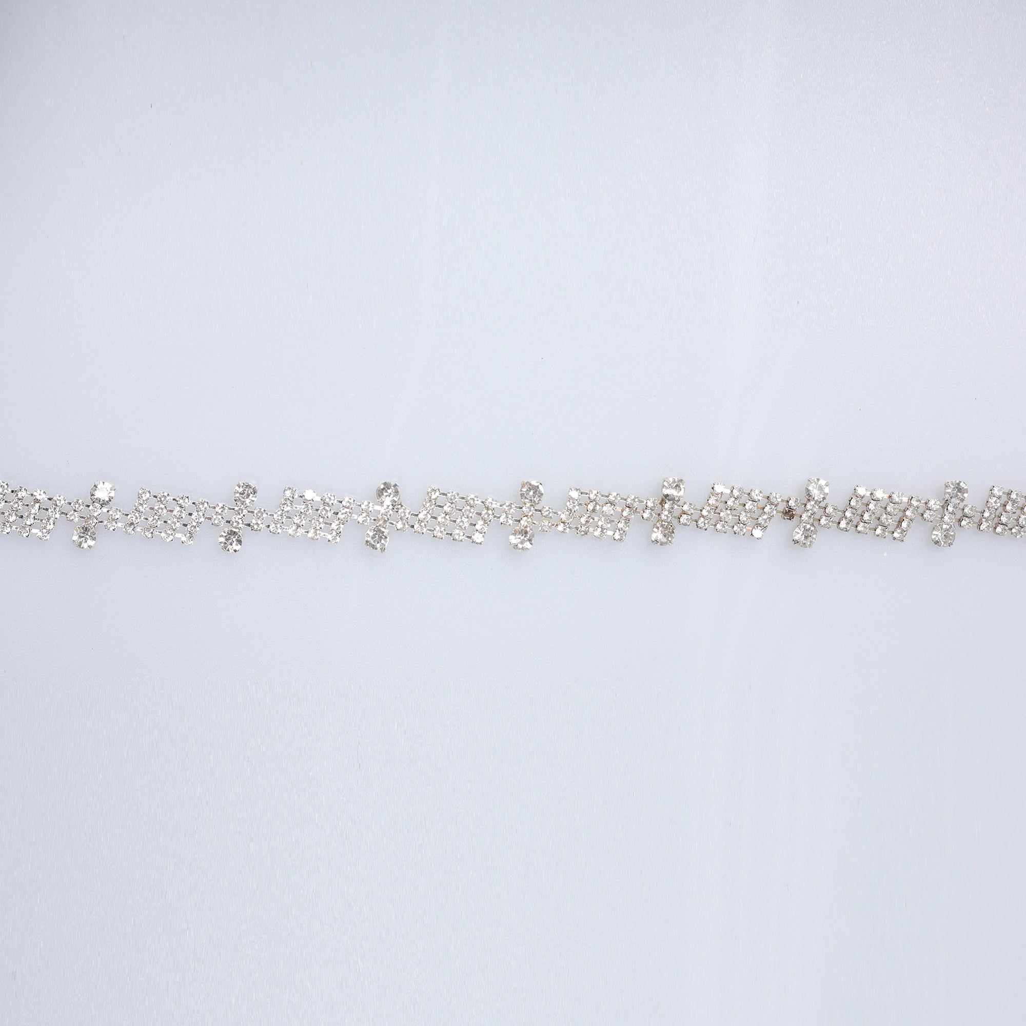 Banda cu strasuri M129 - Ahura