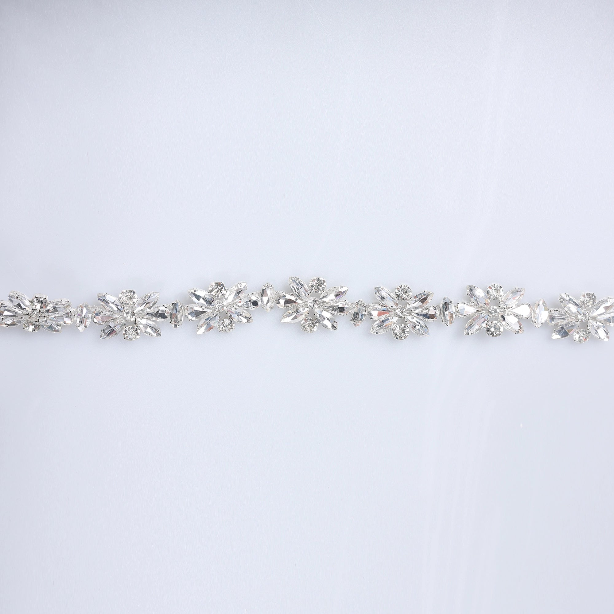 Banda cu strasuri M111 - Ahura