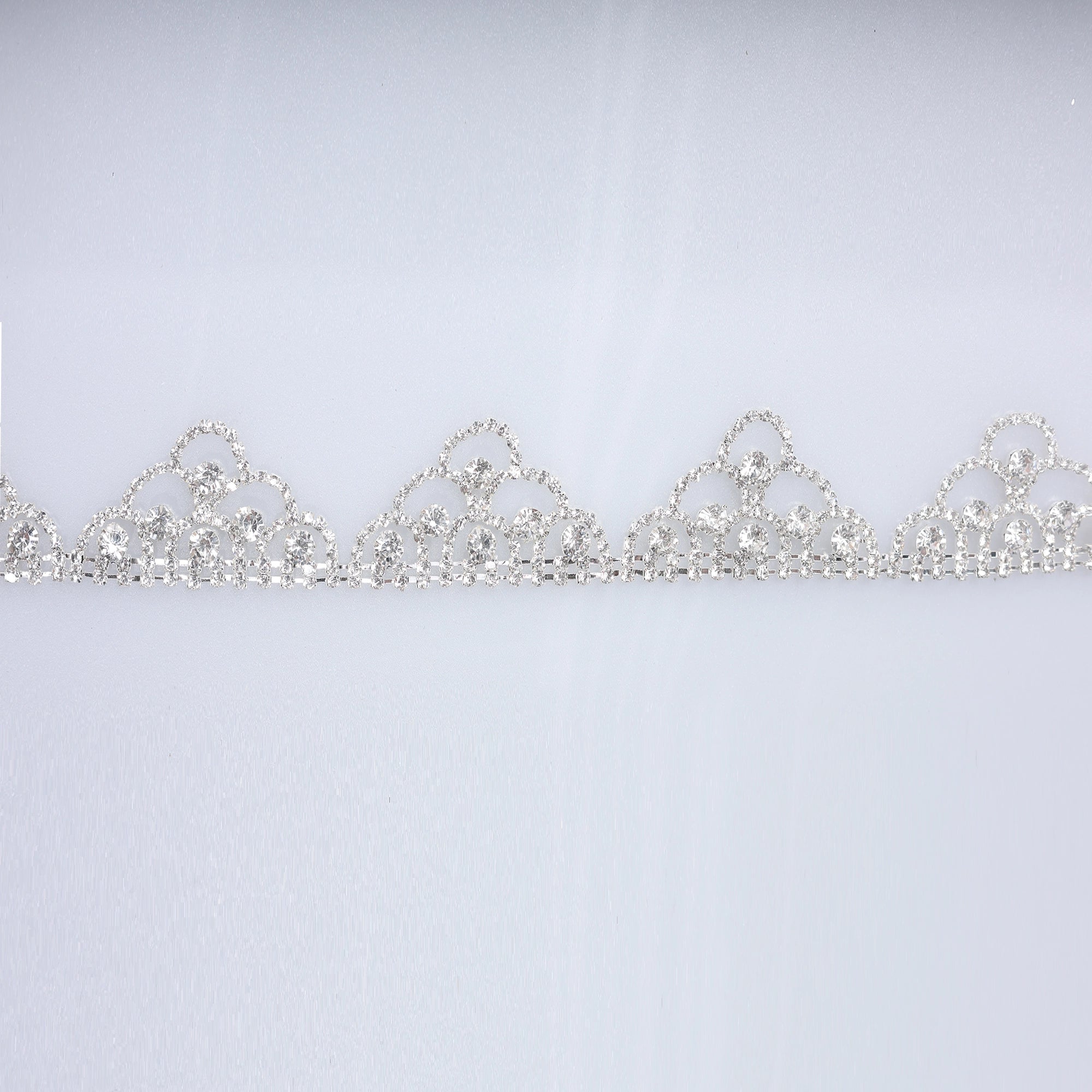 Banda cu strasuri M127 - Ahura