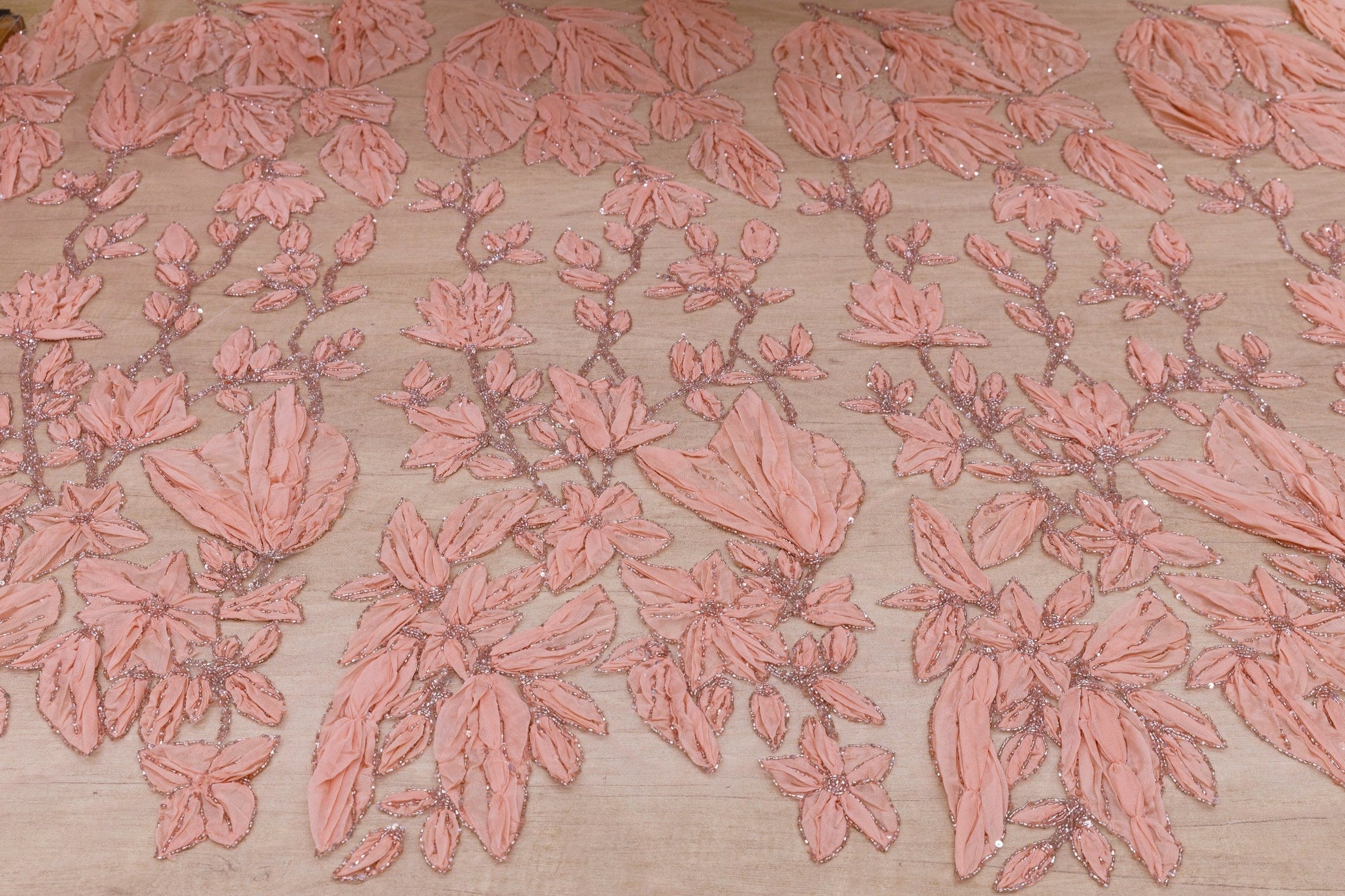 Broderie de lux tip dantela lucrata manual cu flori 3D D47 - Roz Corai