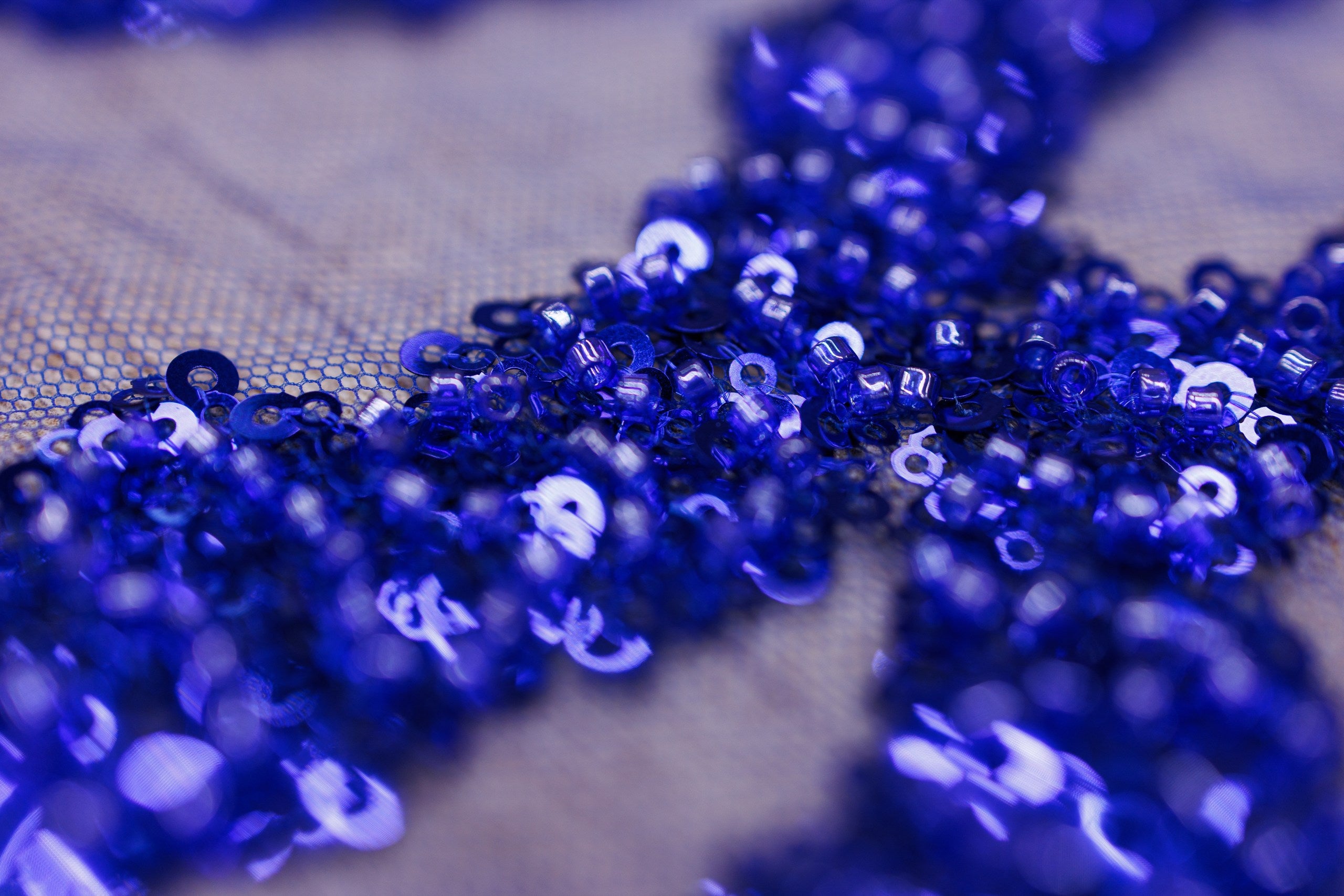 Broderie tip dantela cu perle/margele si paiete M81 - Albastru