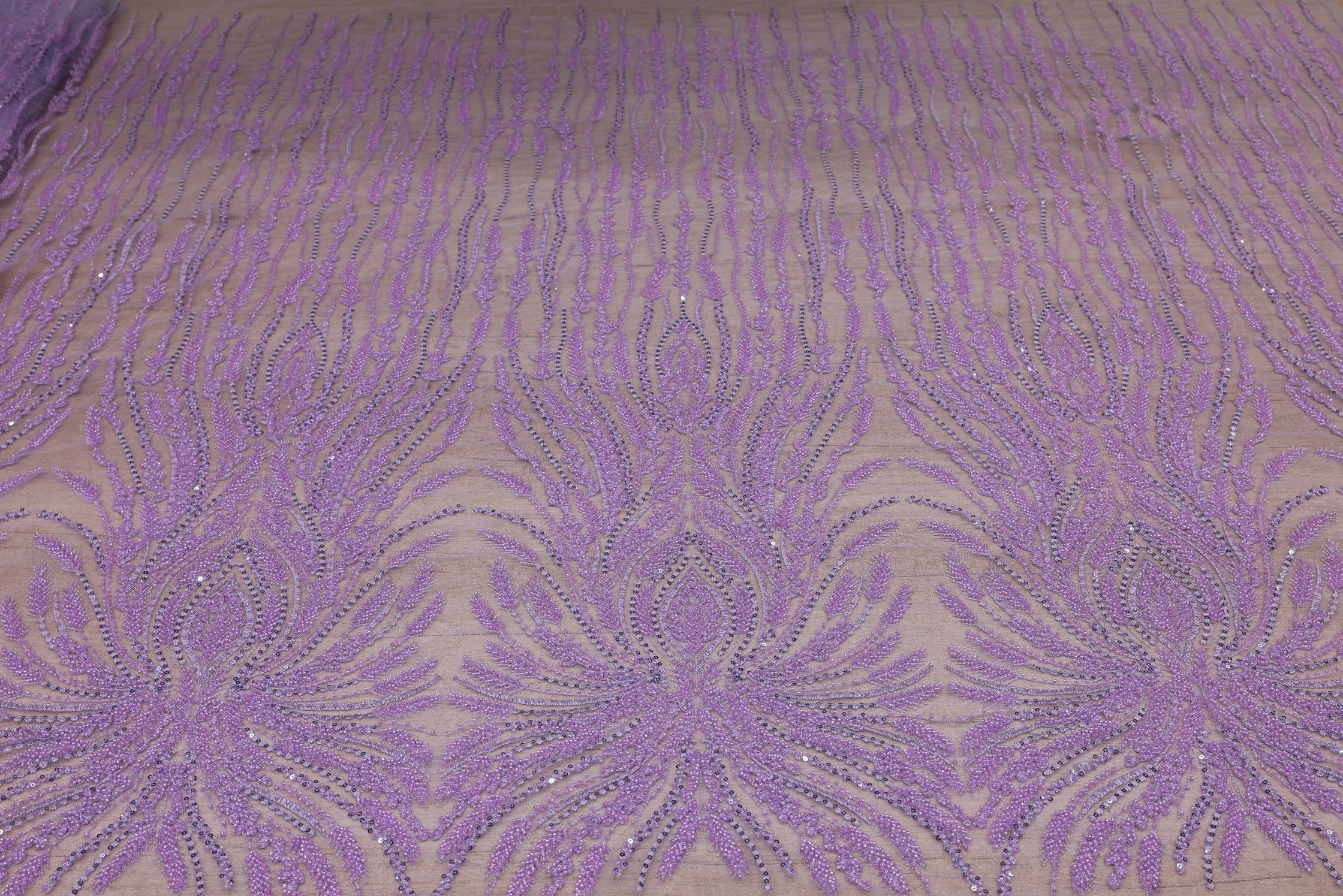 Broderie tip dantela cu perle/margele si paiete B73 - Mov Lila