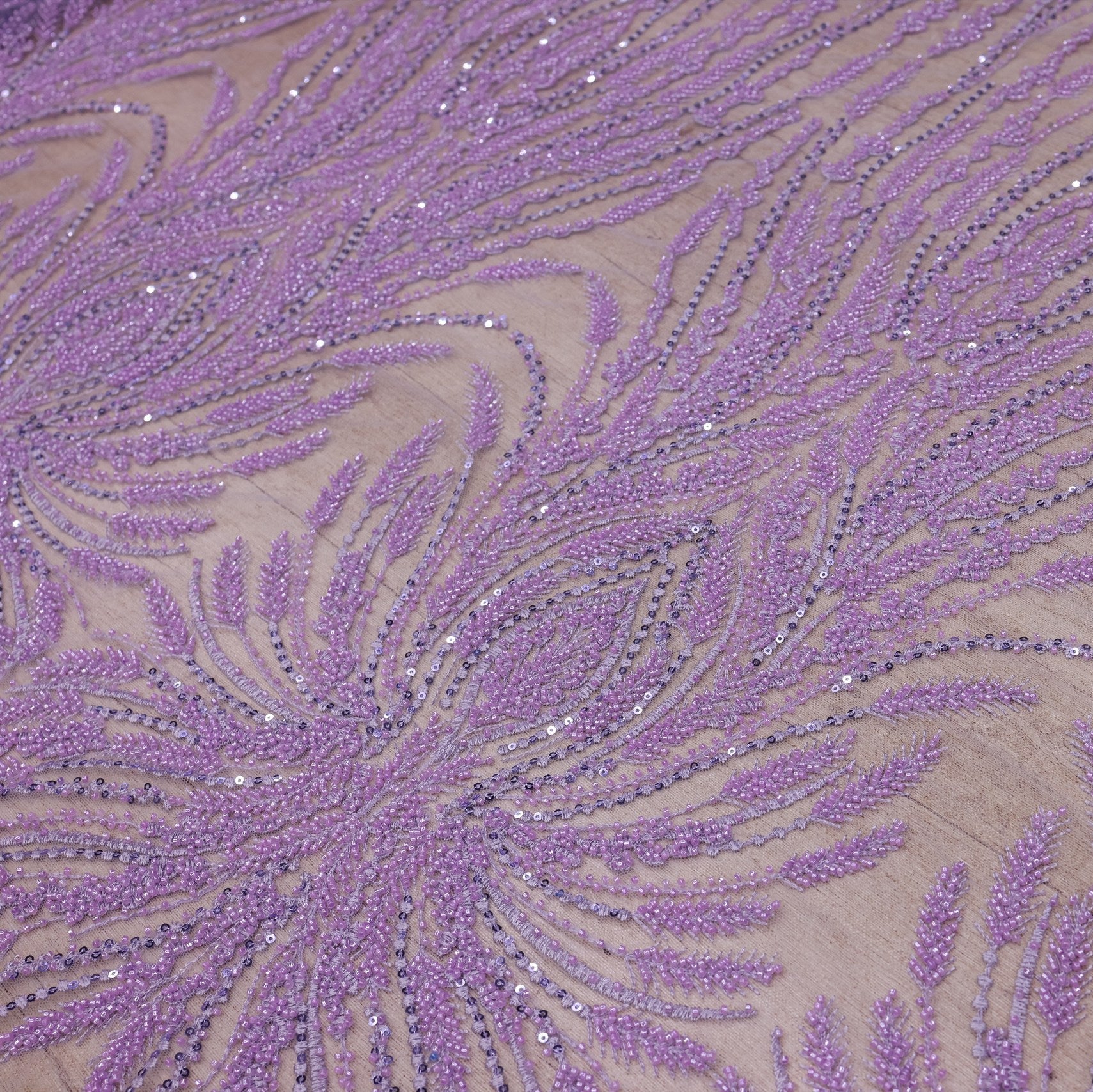 Broderie tip dantela cu perle/margele si paiete B73 - Mov Lila