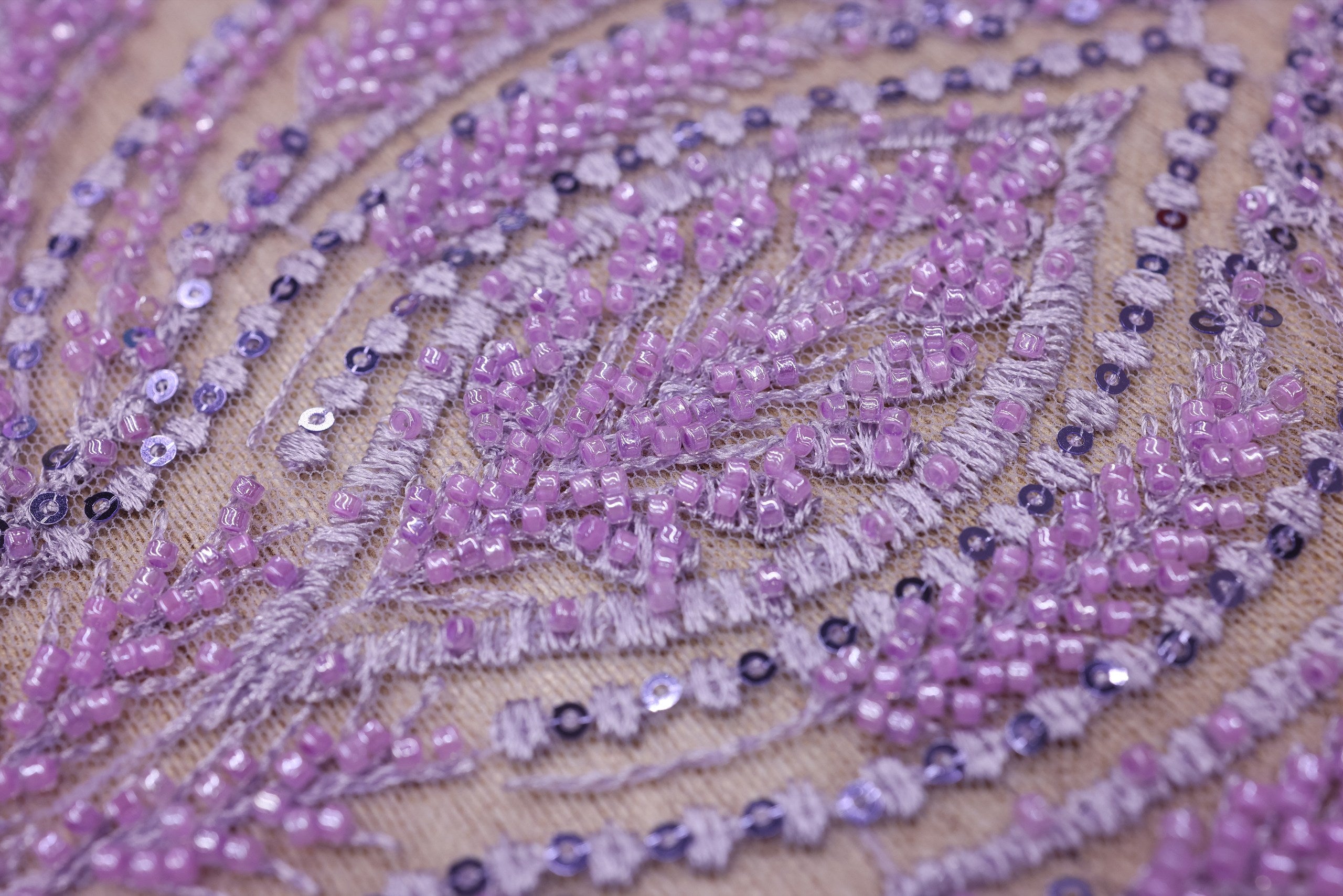 Broderie tip dantela cu perle/margele si paiete B73 - Mov Lila