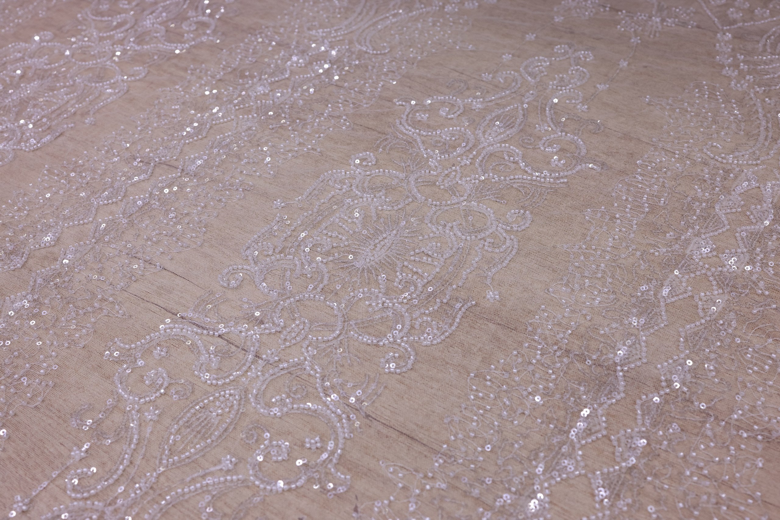 Broderie de lux tip dantela cu margele si payete C84 - Argintiu