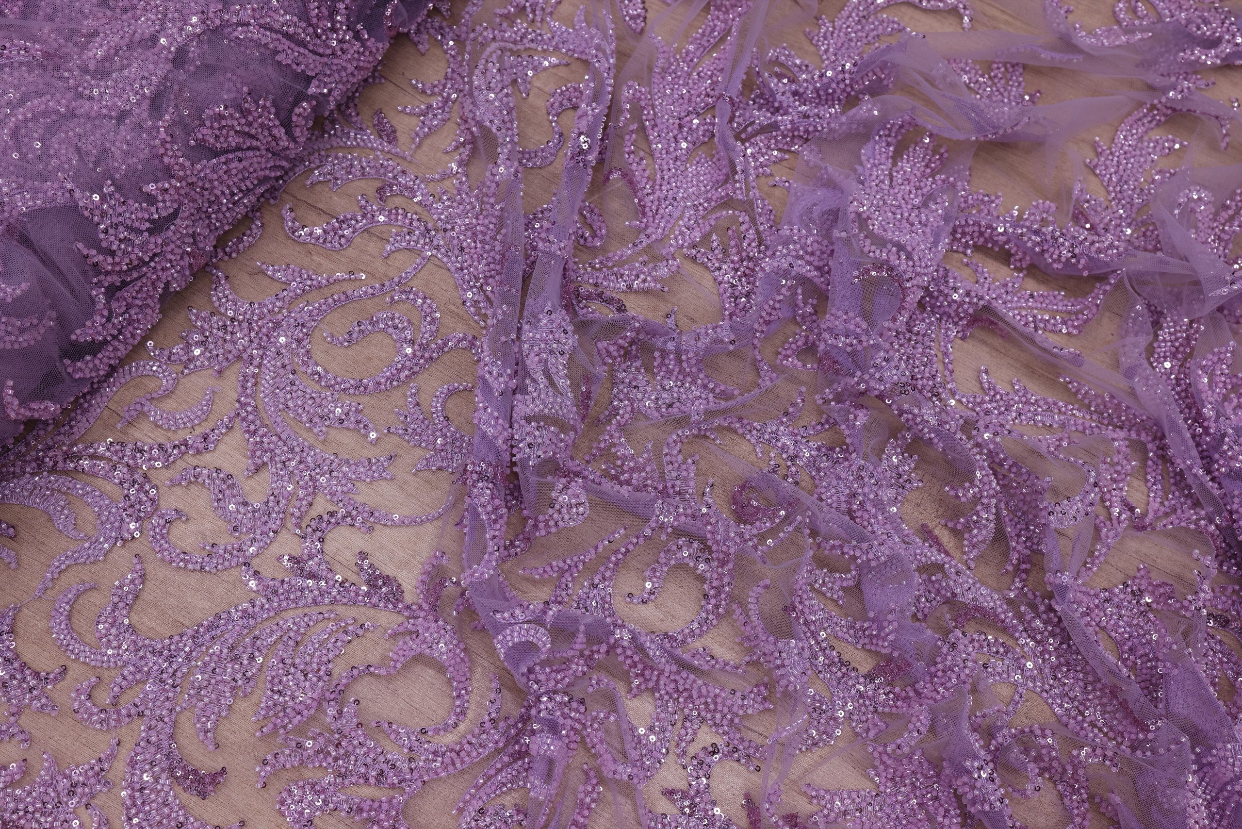 Broderie tip dantela cu perle/margele si paiete B47 - Mov Lila