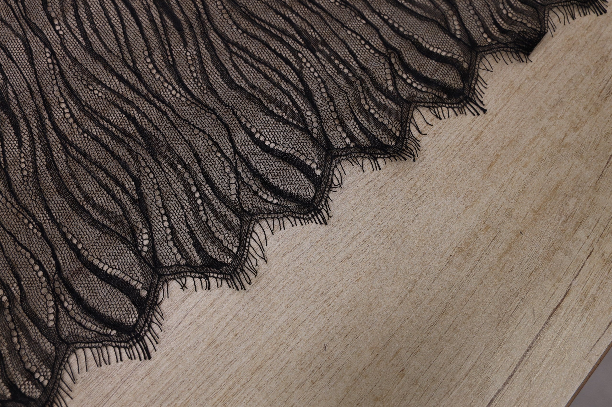 Dantela Chantilly Negru - 131