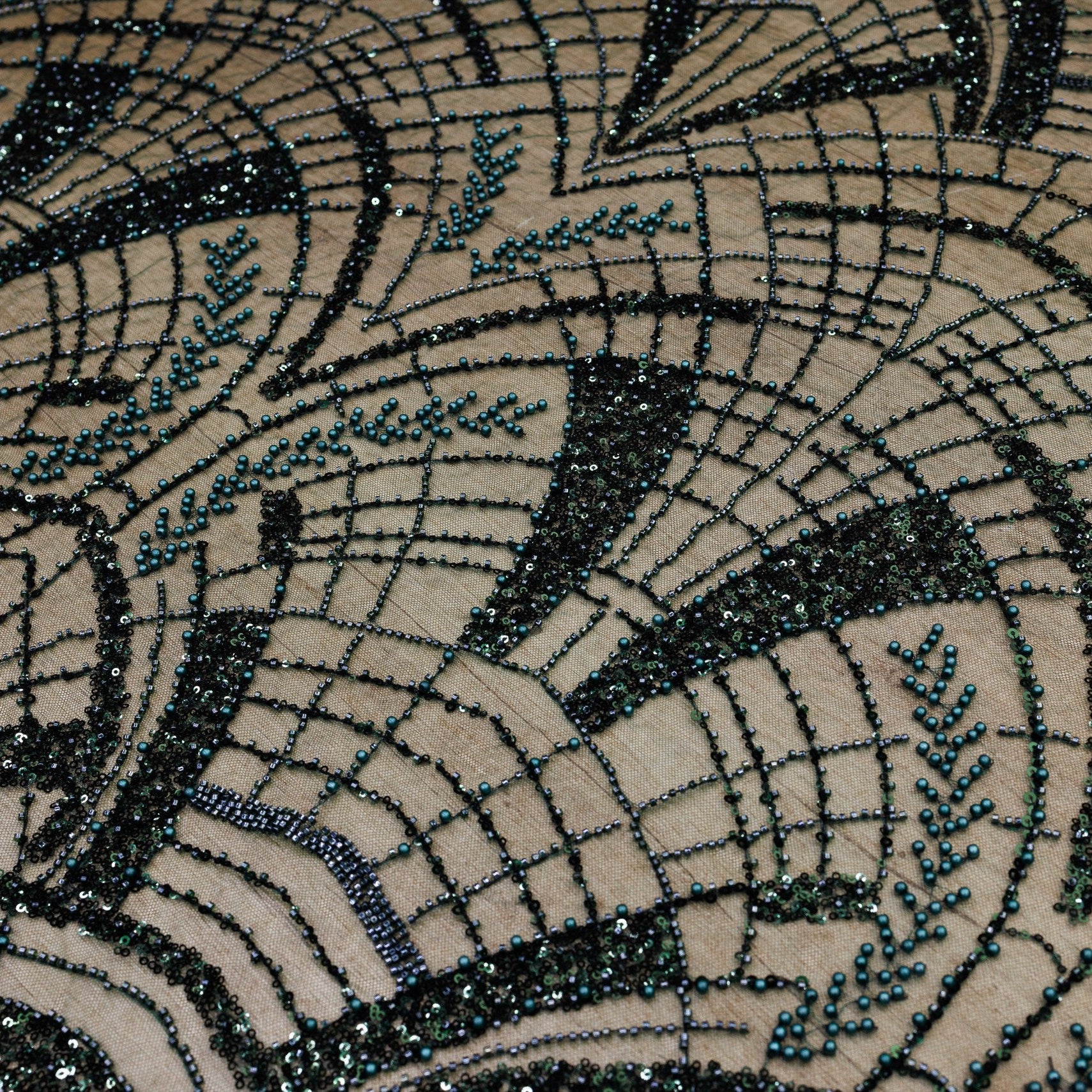 Broderie A17 Verde la metru