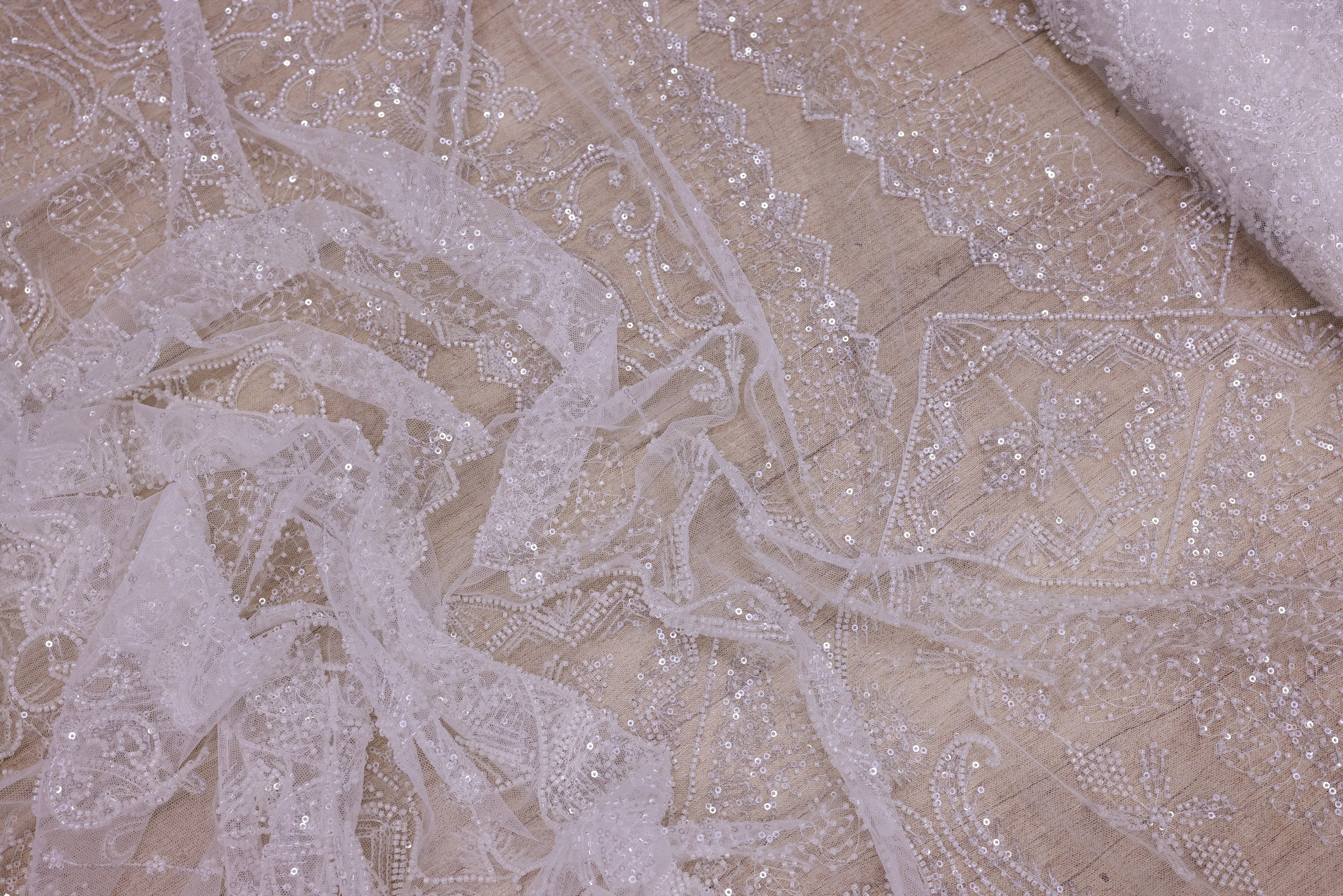 Broderie de lux tip dantela cu margele si payete C84 - Argintiu