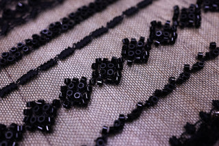 Broderie de lux tip dantela cu flori 3D si cristale cusute manual  B27 - Negru