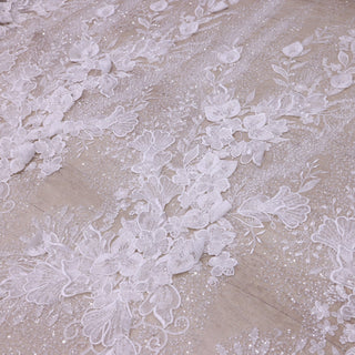 Broderie de lux tip dantela cu flori 3D, cristale aplicate manual-  B91 - Alb.