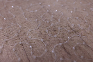 Broderie de lux tip dantela cu flori 3D, cristale aplicate manual-  B91 - Alb.