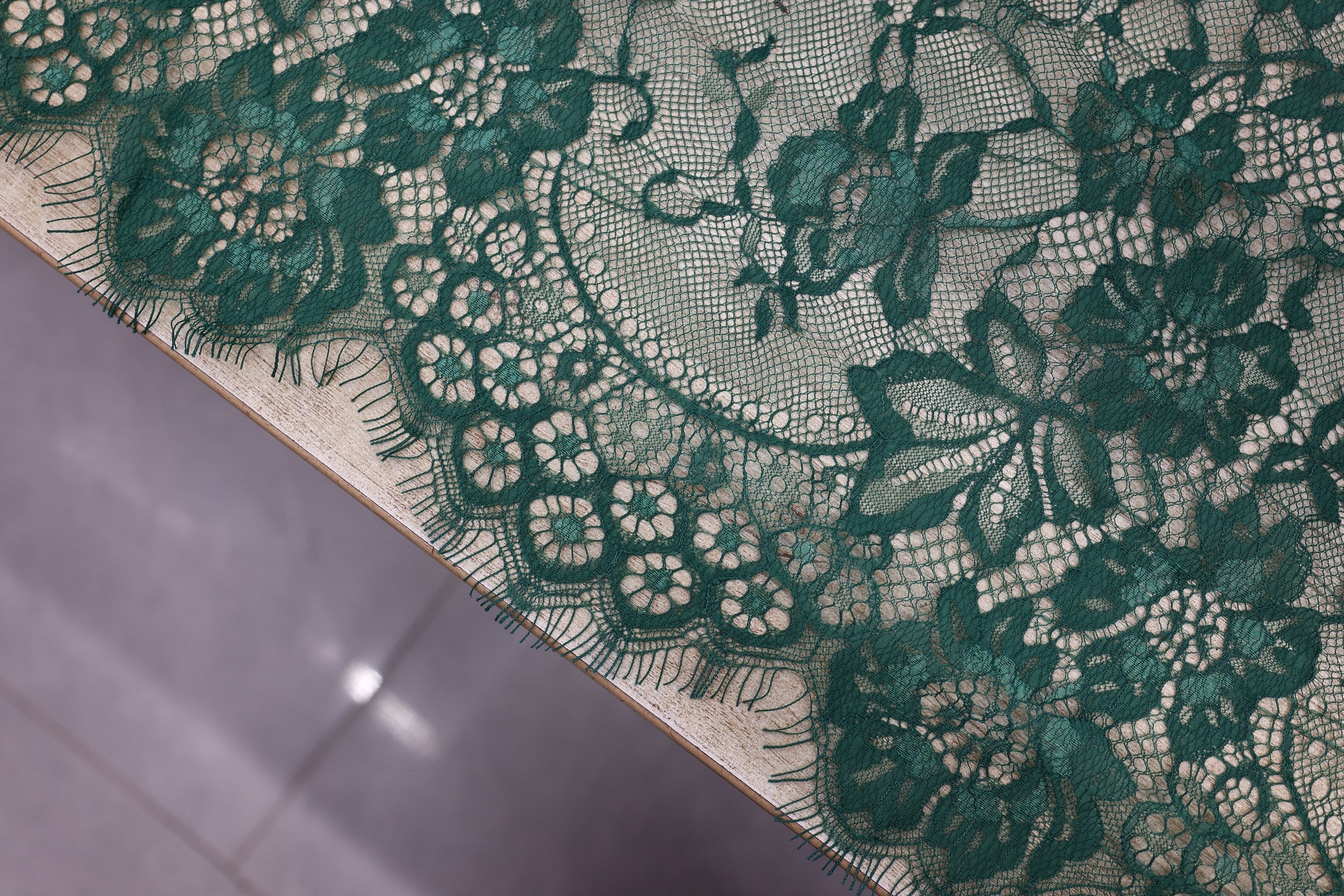 Dantela Chantilly Verde - 657-4