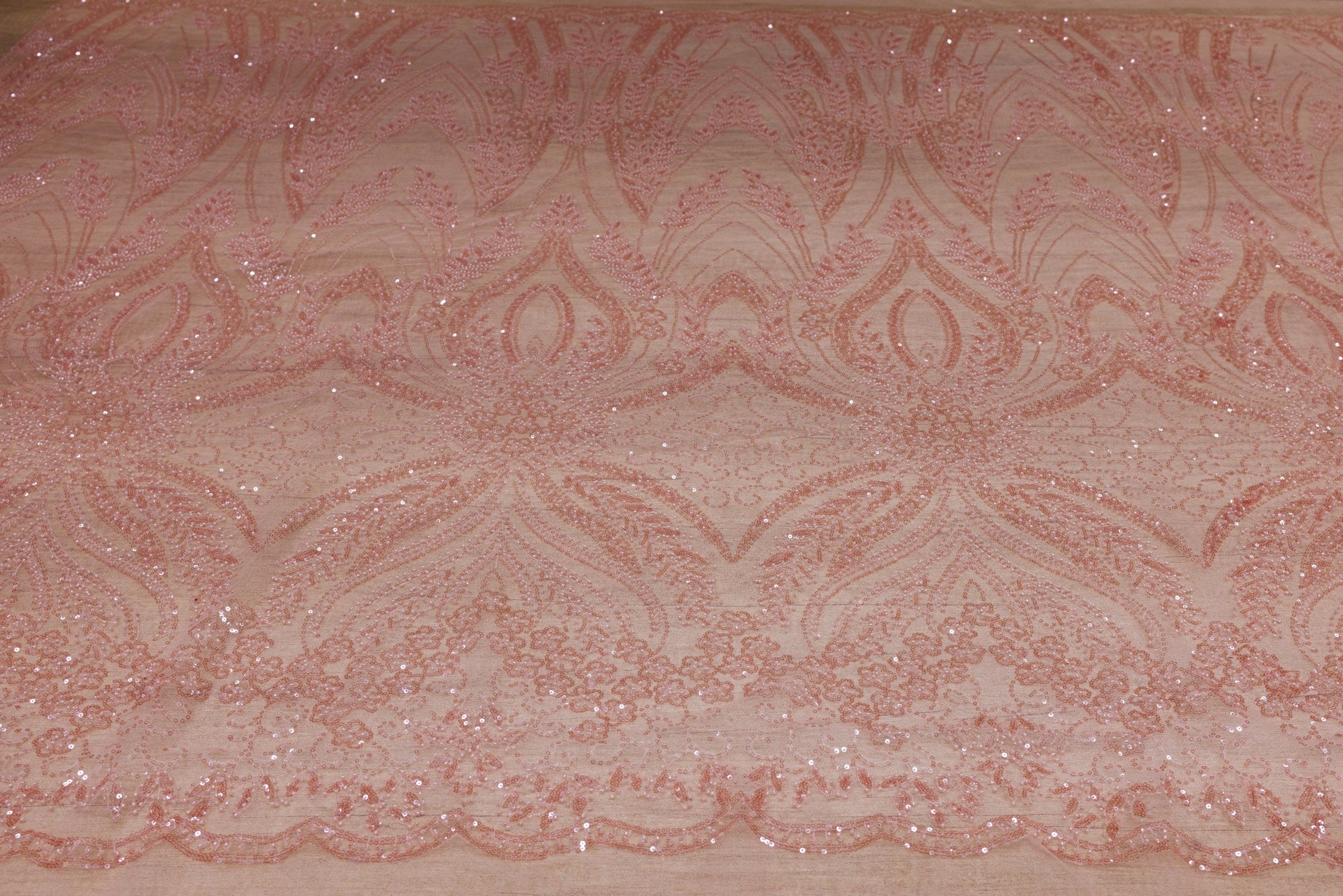 Broderie tip dantela cu perle/margele si paiete A45 - Roz Somon