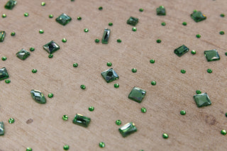 Tulle accesorizat cu pietre si cristale T3 - Verde