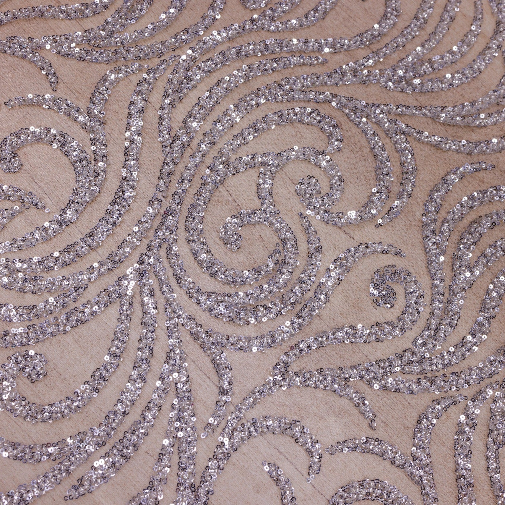 Broderie de lux tip dantela cu strasuri/pietre pretioase  D84 - Argintiu
