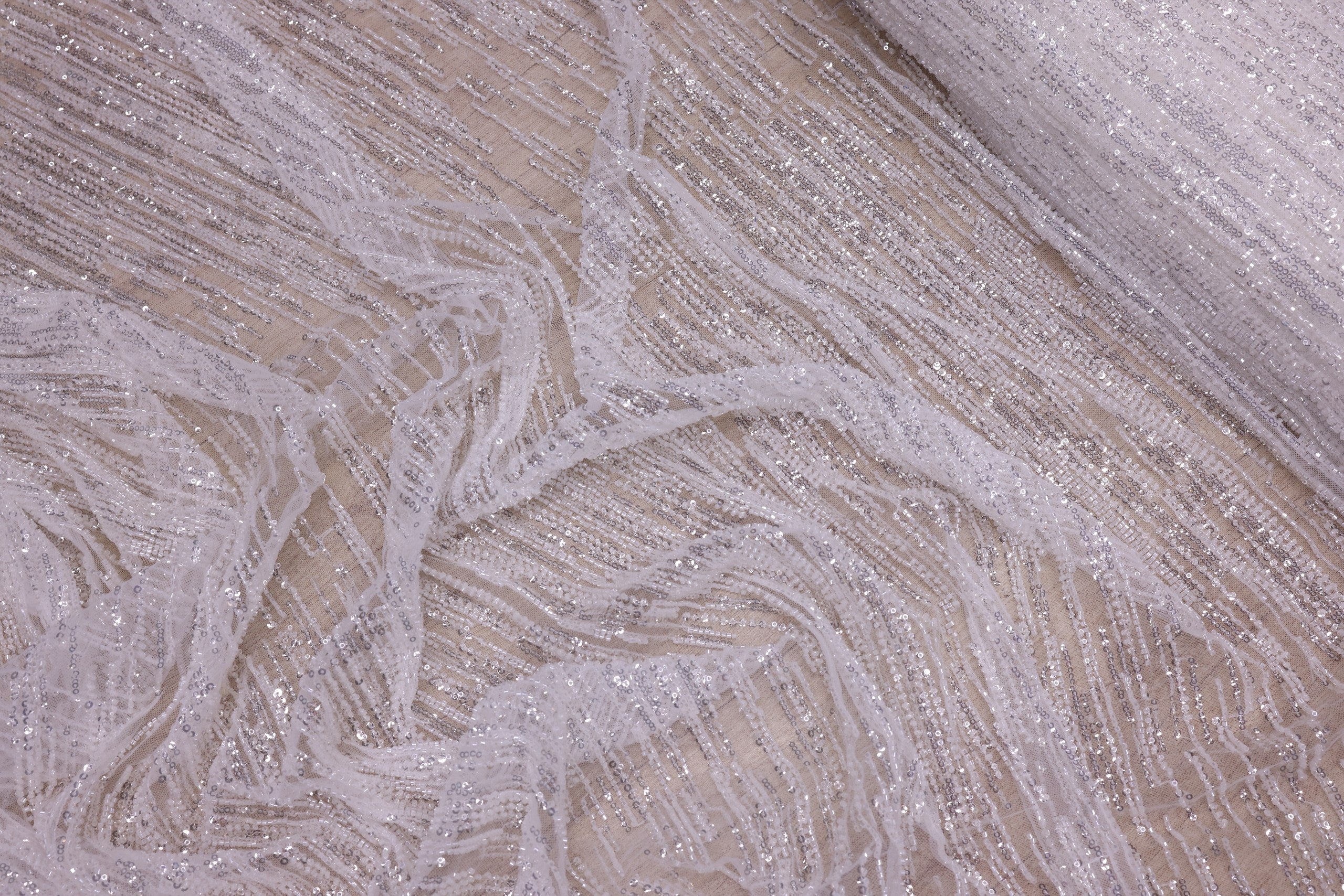 Broderie de lux tip dantela cu margele si paiete  C12 - Alb