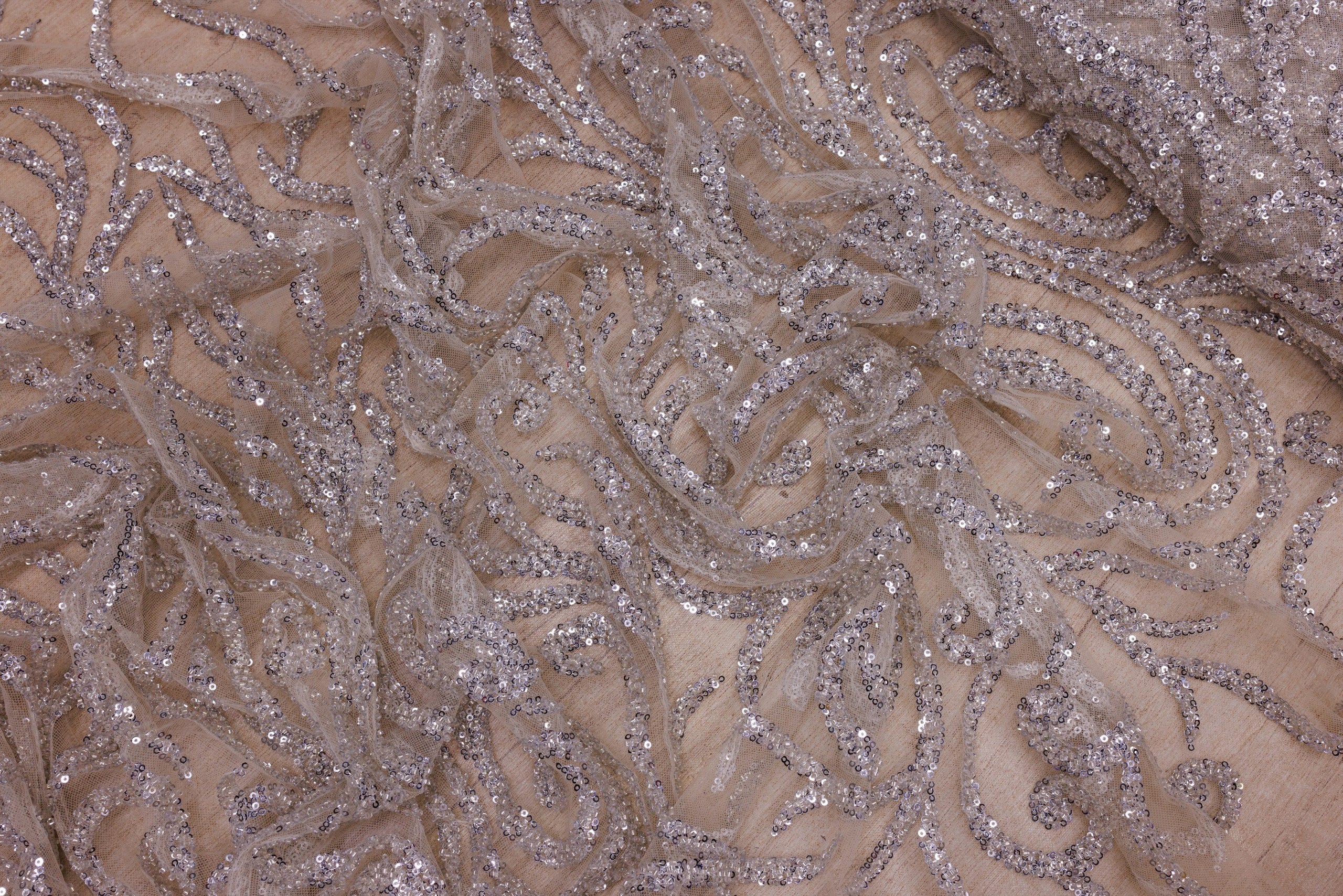 Broderie de lux tip dantela cu strasuri/pietre pretioase  D84 - Argintiu