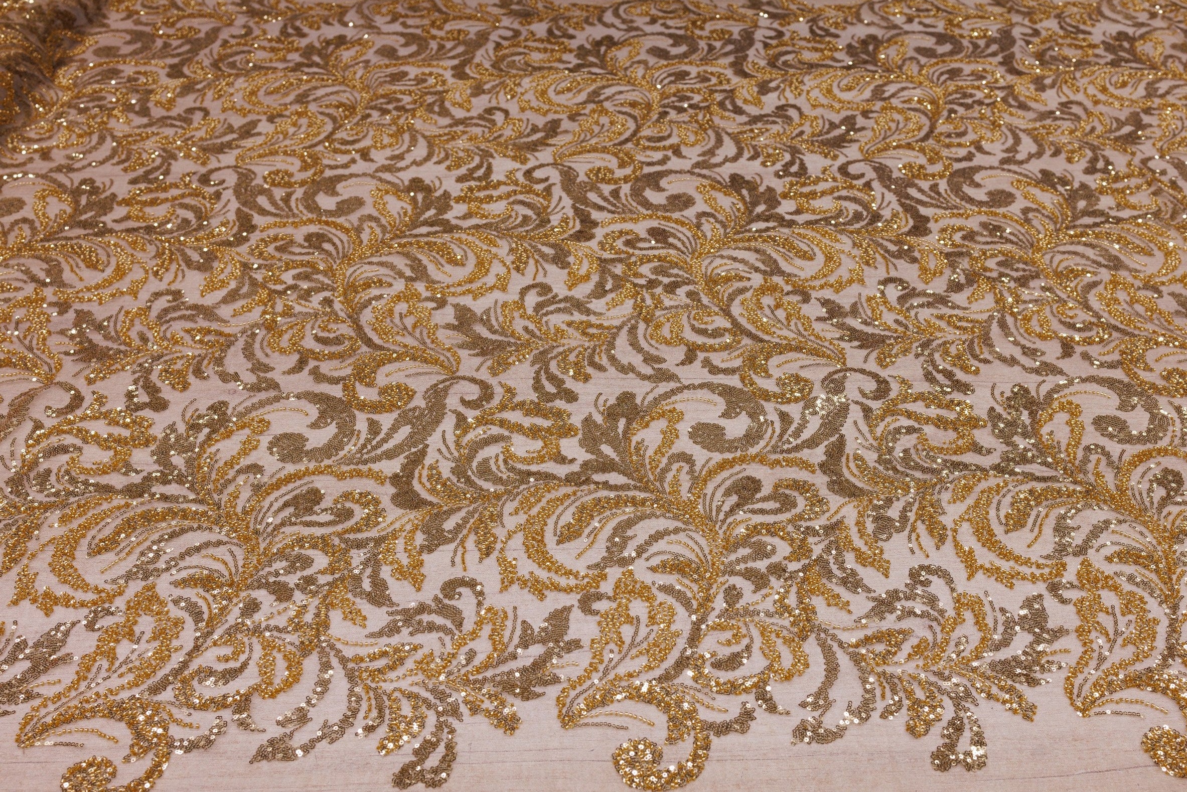 Broderie de lux tip dantela cu strasuri/pietre pretioase  D85 - Auriu