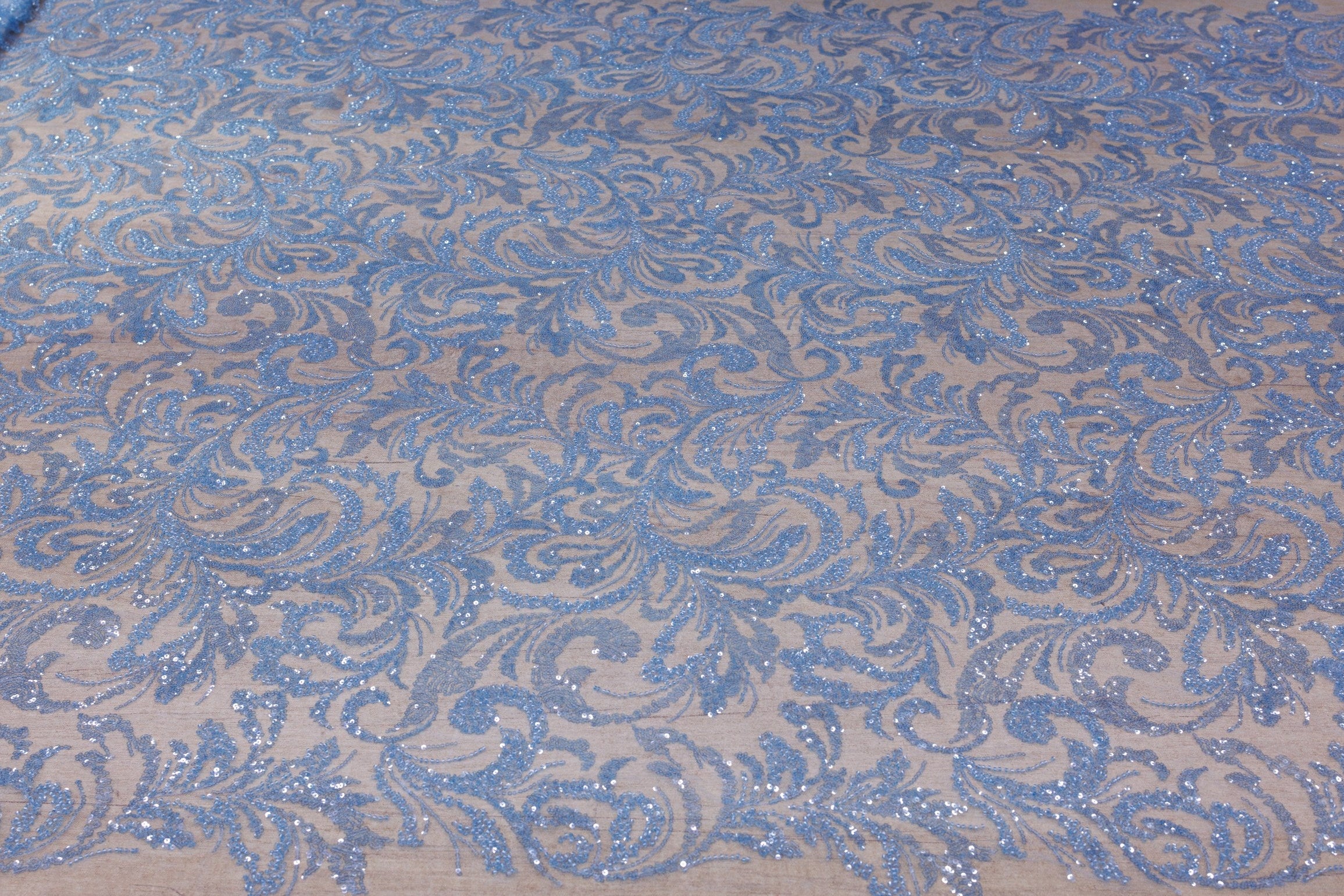 Broderie tip dantela cu perle/margele si paiete A20 - Bleu.