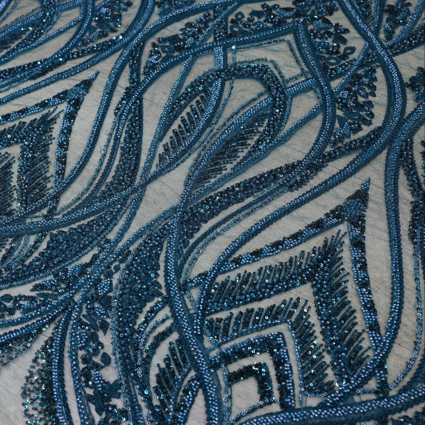 Broderie de lux tip dantela cu margele si paiete cusute manual B28 - Albastru Turcoaz