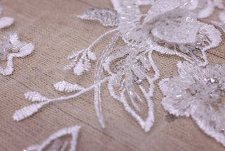 Broderie de lux  tip dantela cu flori 3D si margele cusute manual A95 - Alb.