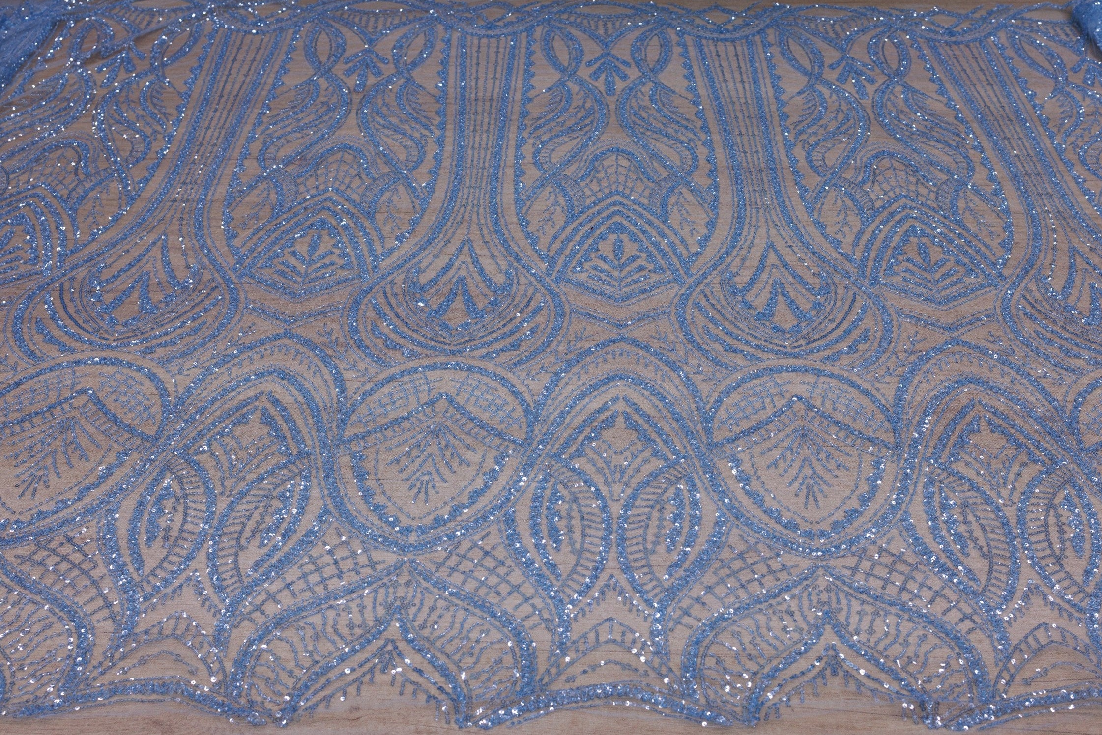 Broderie tip dantela cu perle/margele si paiete A22 - Bleu.