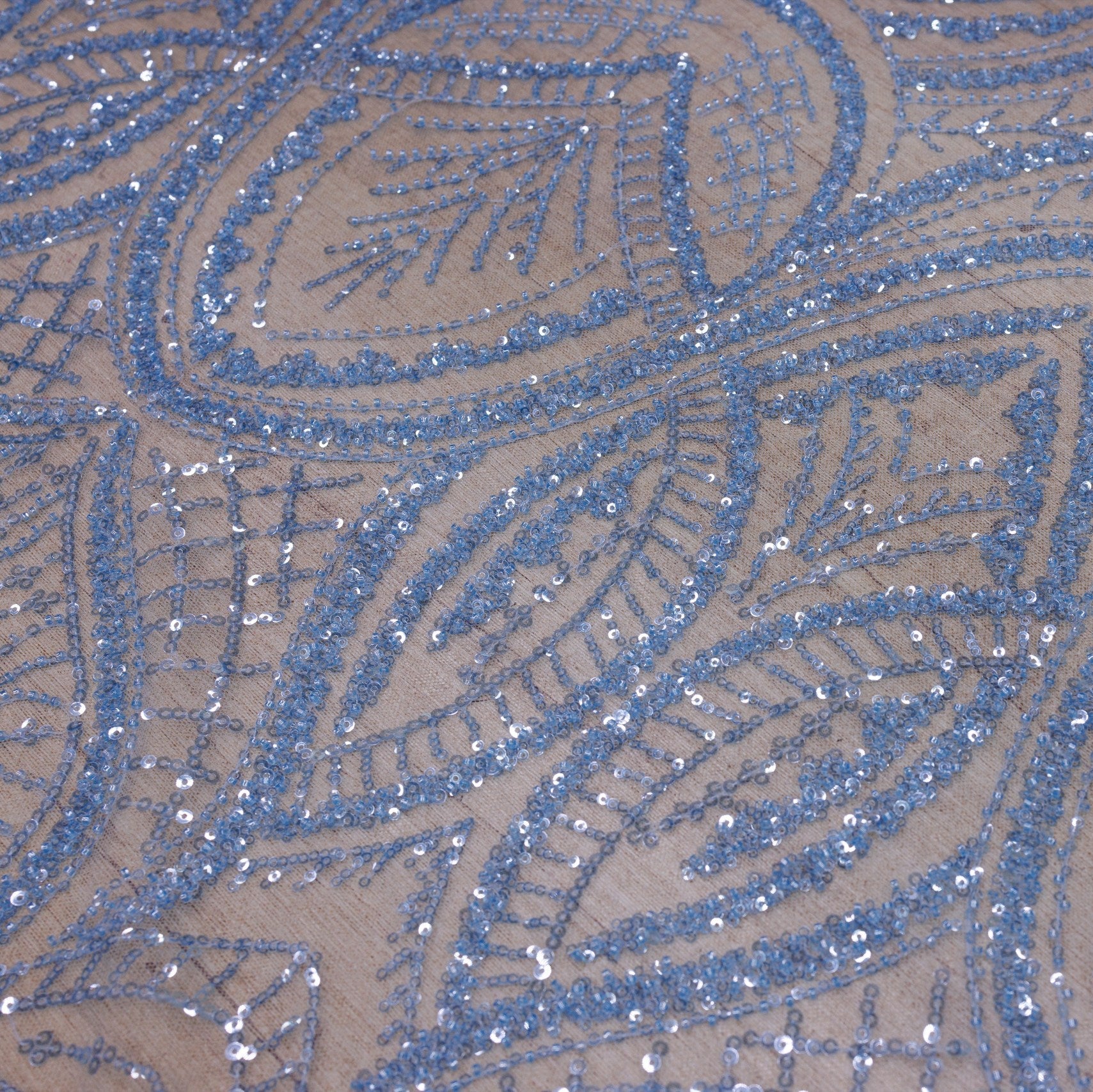 Broderie A22 Bleu la metru