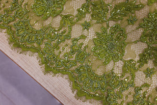 Dantelă Chantilly accesorizată manual în India D27 - Verde Olive