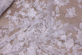 Broderie de lux tip dantela cu flori 3D, cristale aplicate manual - Alb.