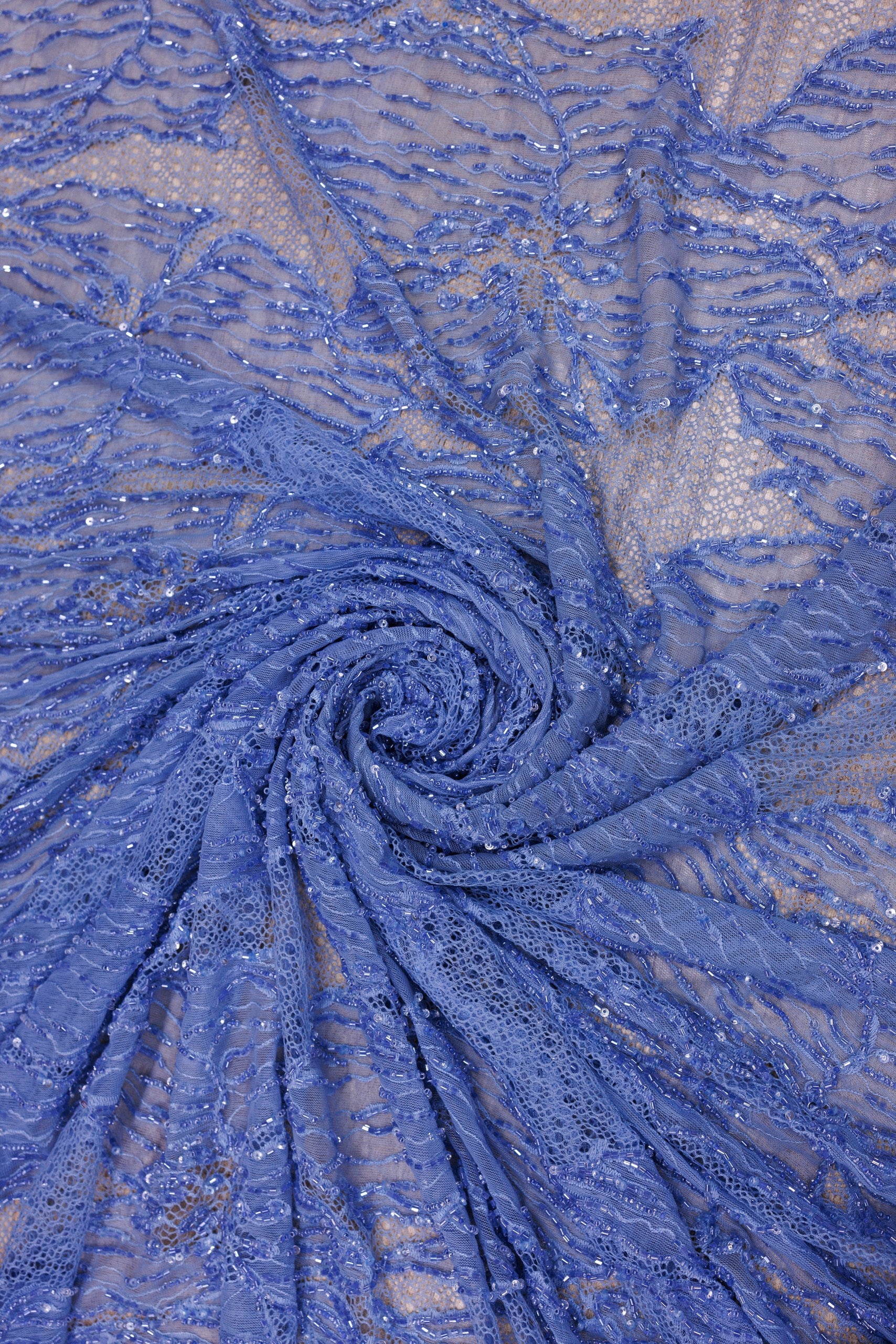 Dantelă Chantilly accesorizată manual în India D28 - Bleu