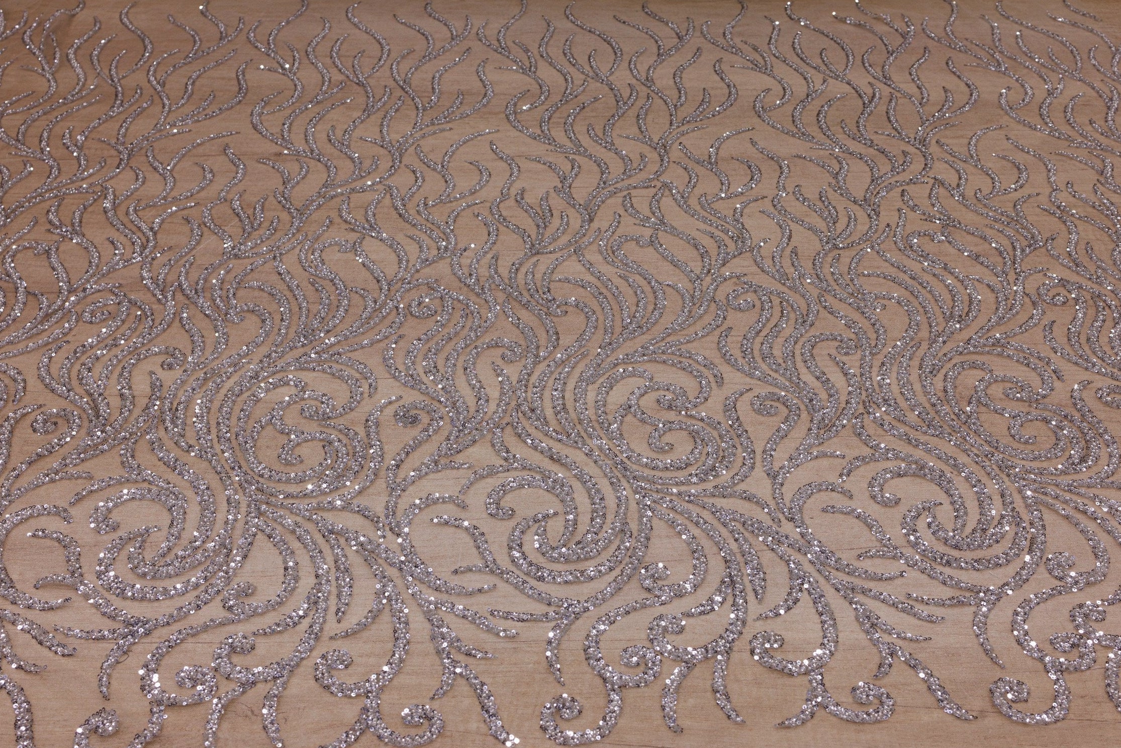 Broderie tip dantela cu perle/margele si paiete A24 - Argintiu