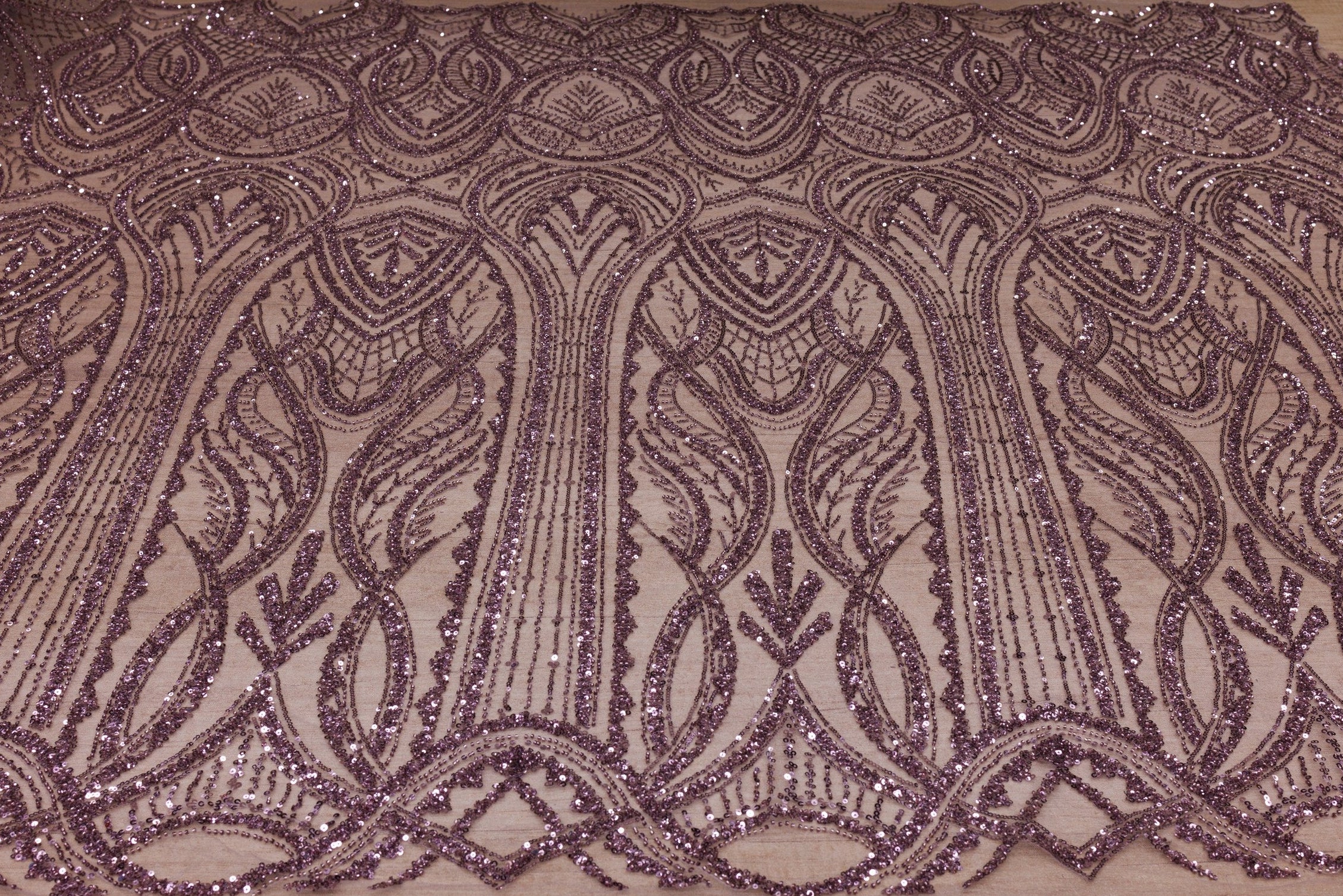 Broderie tip dantela cu perle/margele si paiete A25 - Mov