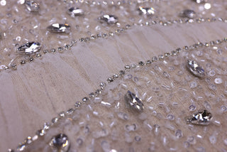 Broderie de lux tip dantela lucrata manual cu crystale C19 - Argintiu