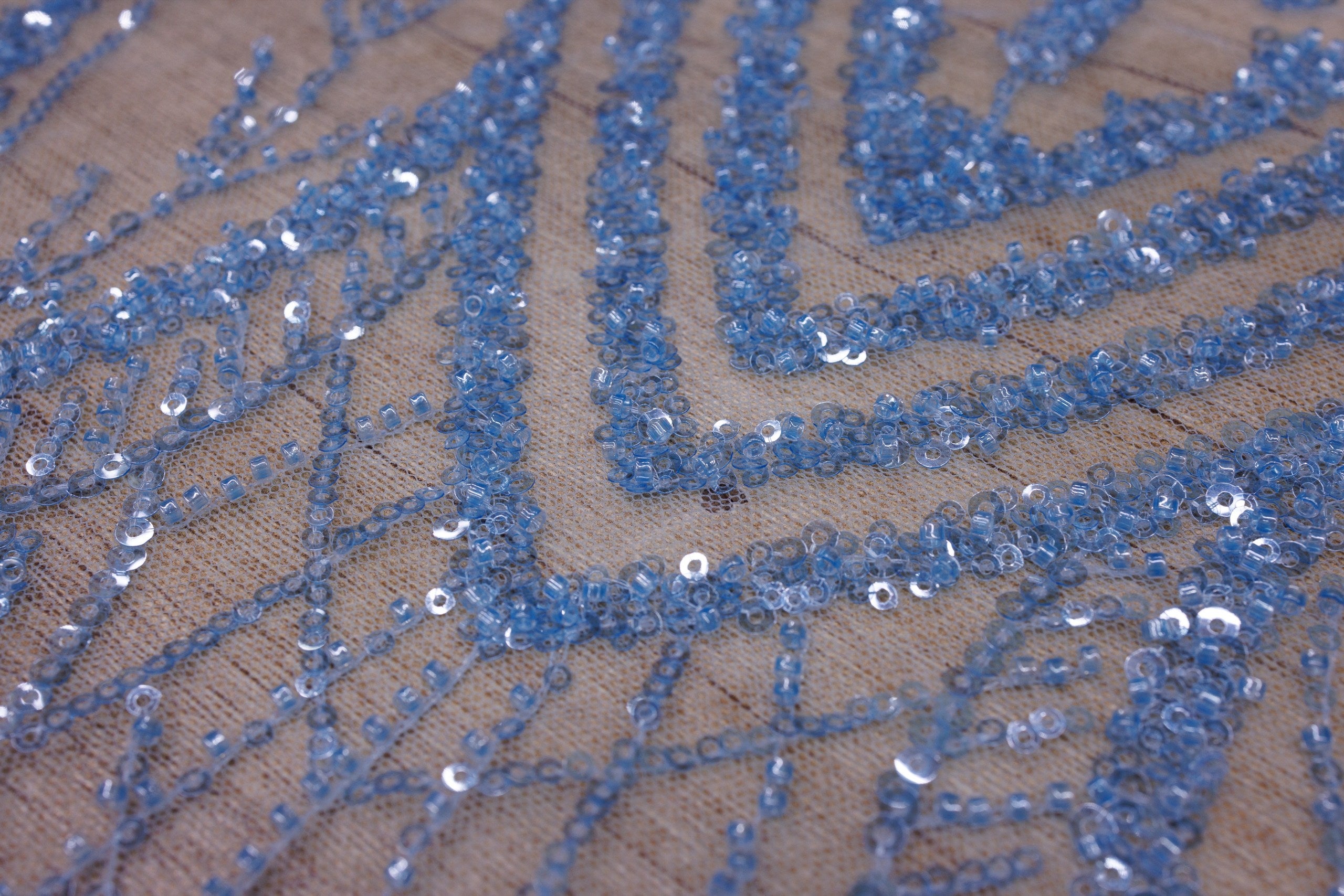 Broderie tip dantela cu perle/margele si paiete A25 - Bleu.