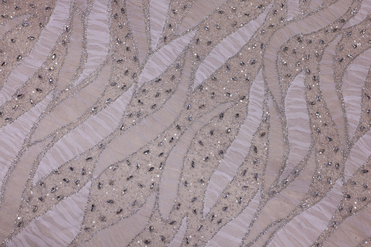 Broderie de lux tip dantela lucrata manual cu crystale C19 - Argintiu
