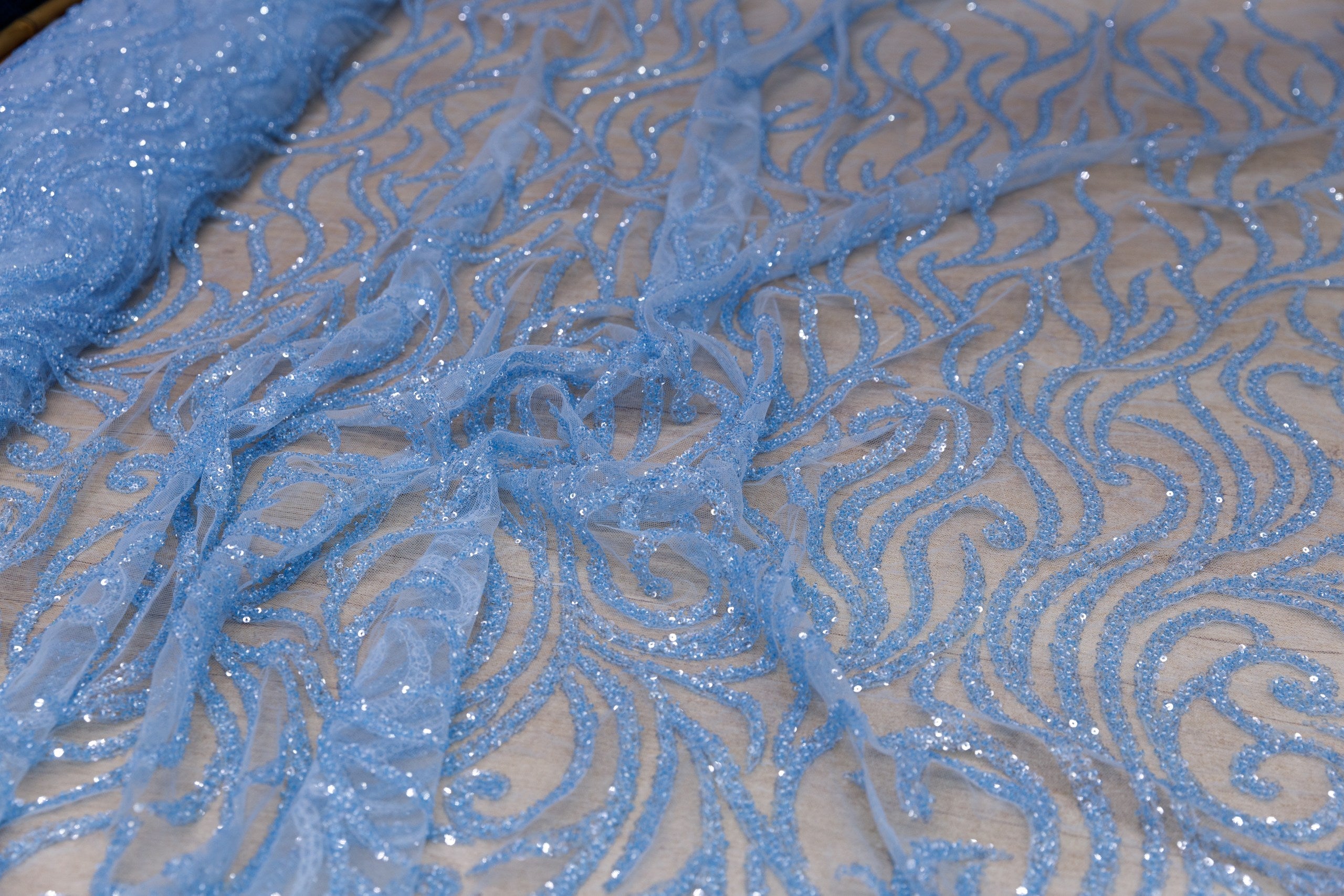 Broderie tip dantela cu perle/margele si paiete M11 - Bleu