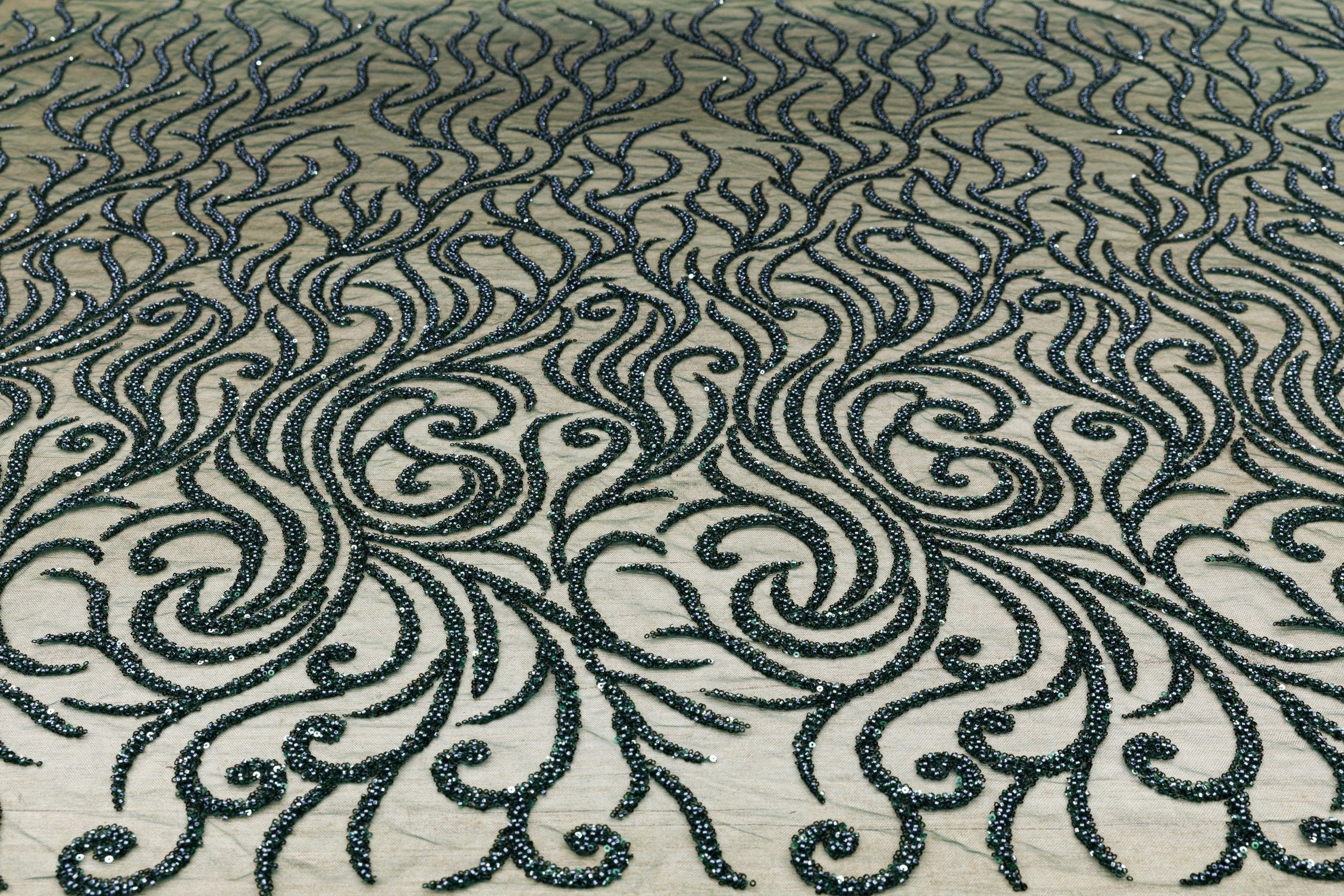 Broderie tip dantela cu perle/margele si paiete M11 - Verde Smarald
