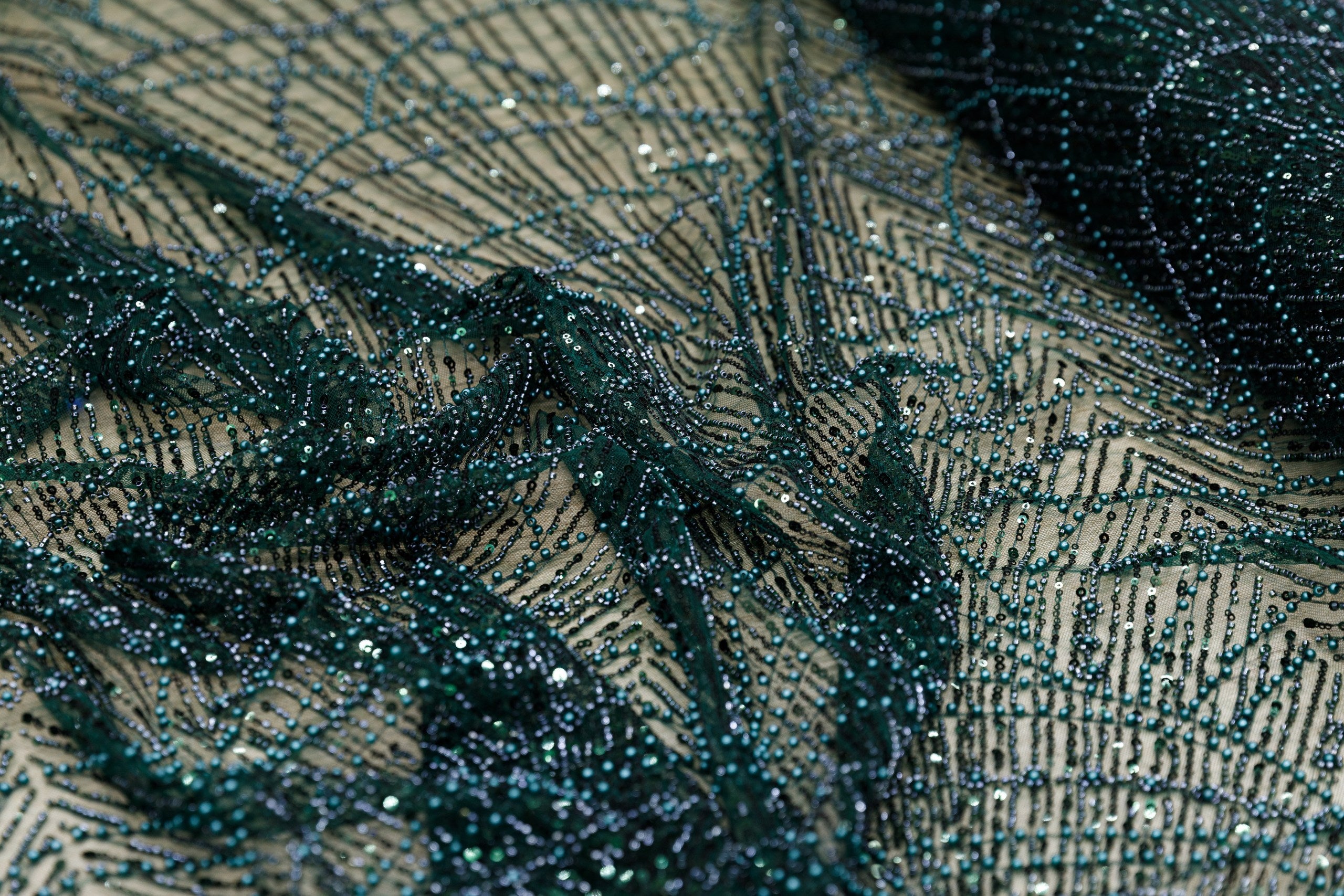 Broderie tip dantela cu perle/margele si paiete M12 - Verde Smarald