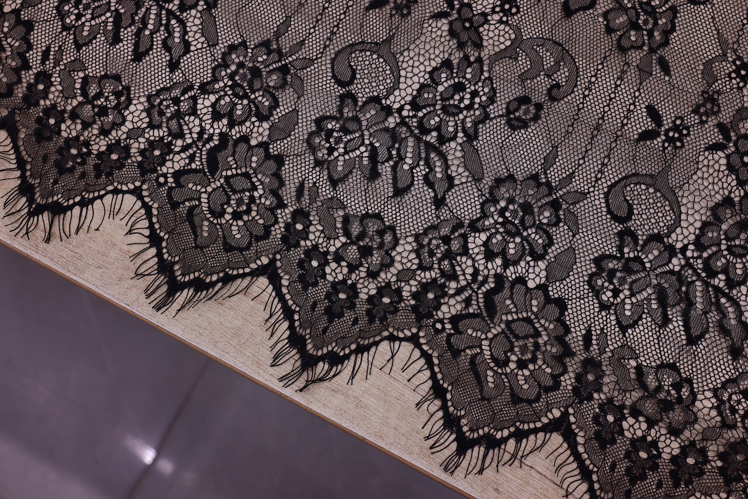 Dantela Chantilly Negru - 129
