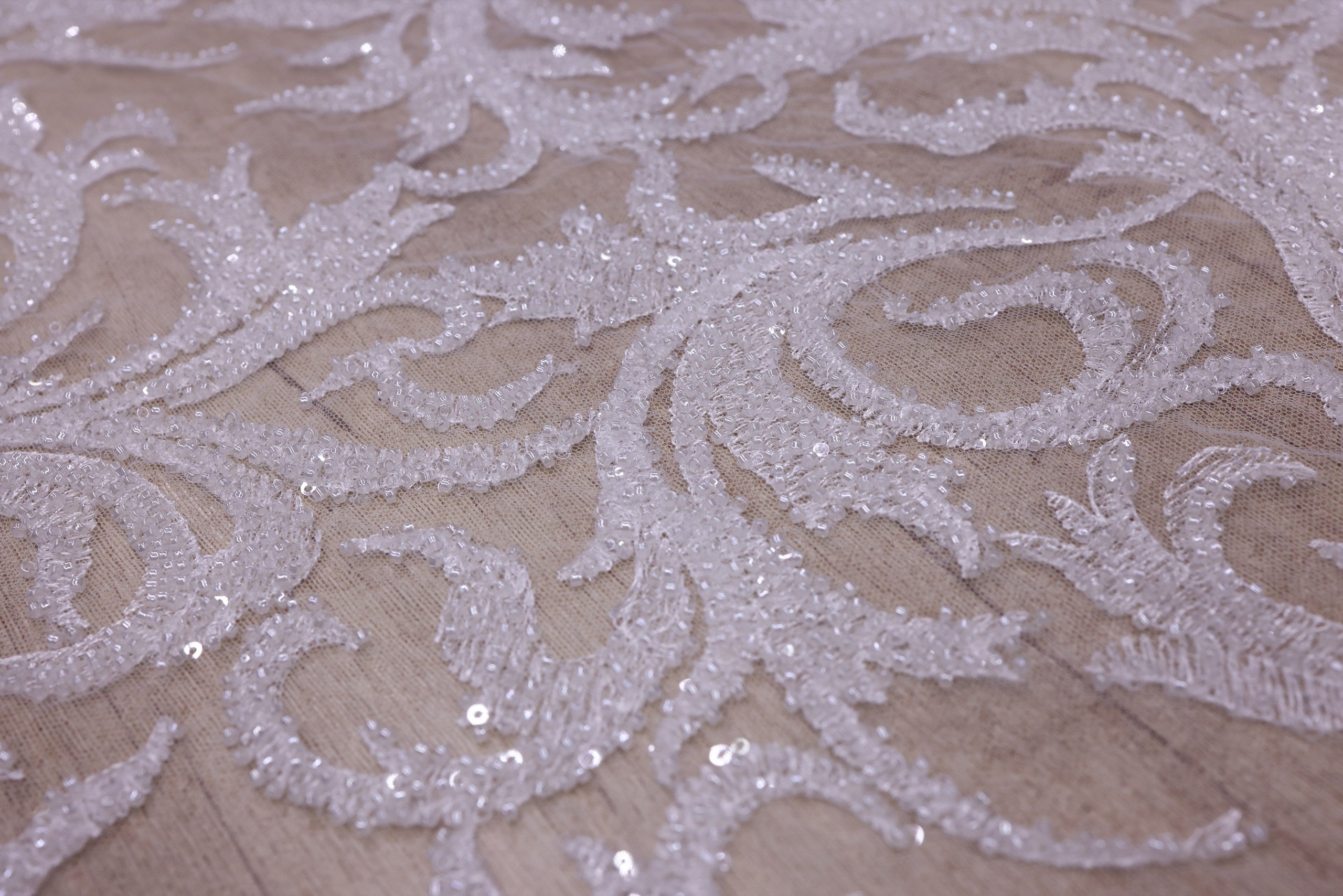 Broderie de lux tip dantela cu margele si paiete cusute manual  C2 - Alb.