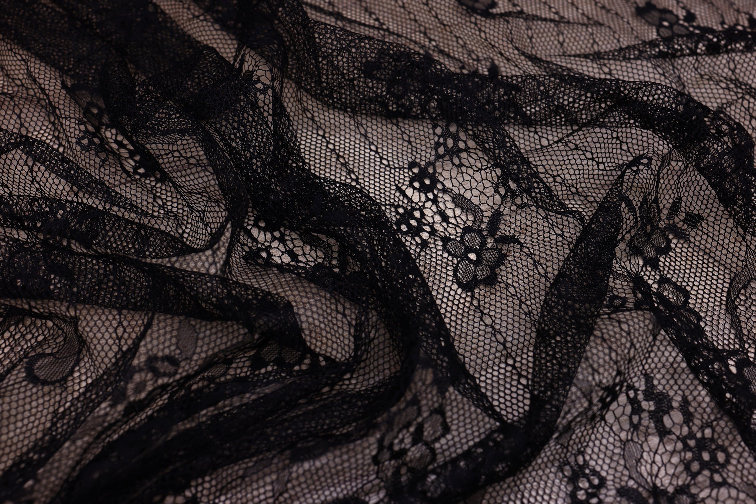 Dantela Chantilly Negru - 129