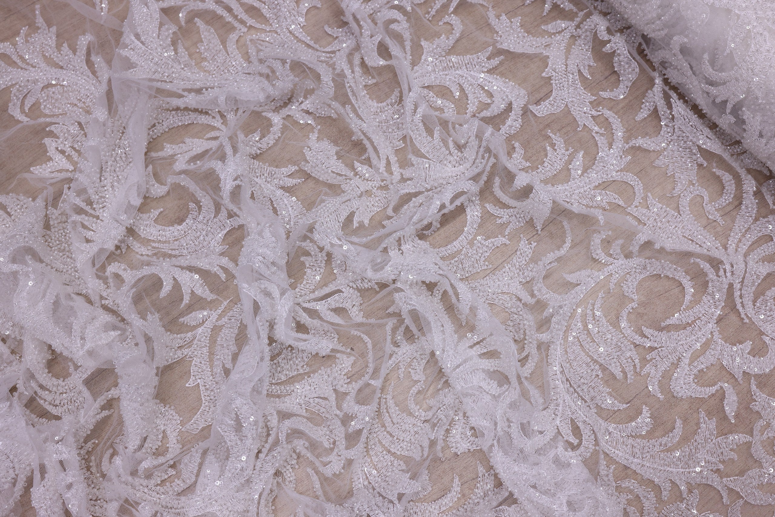 Broderie de lux tip dantela cu margele si paiete cusute manual  C2 - Alb.