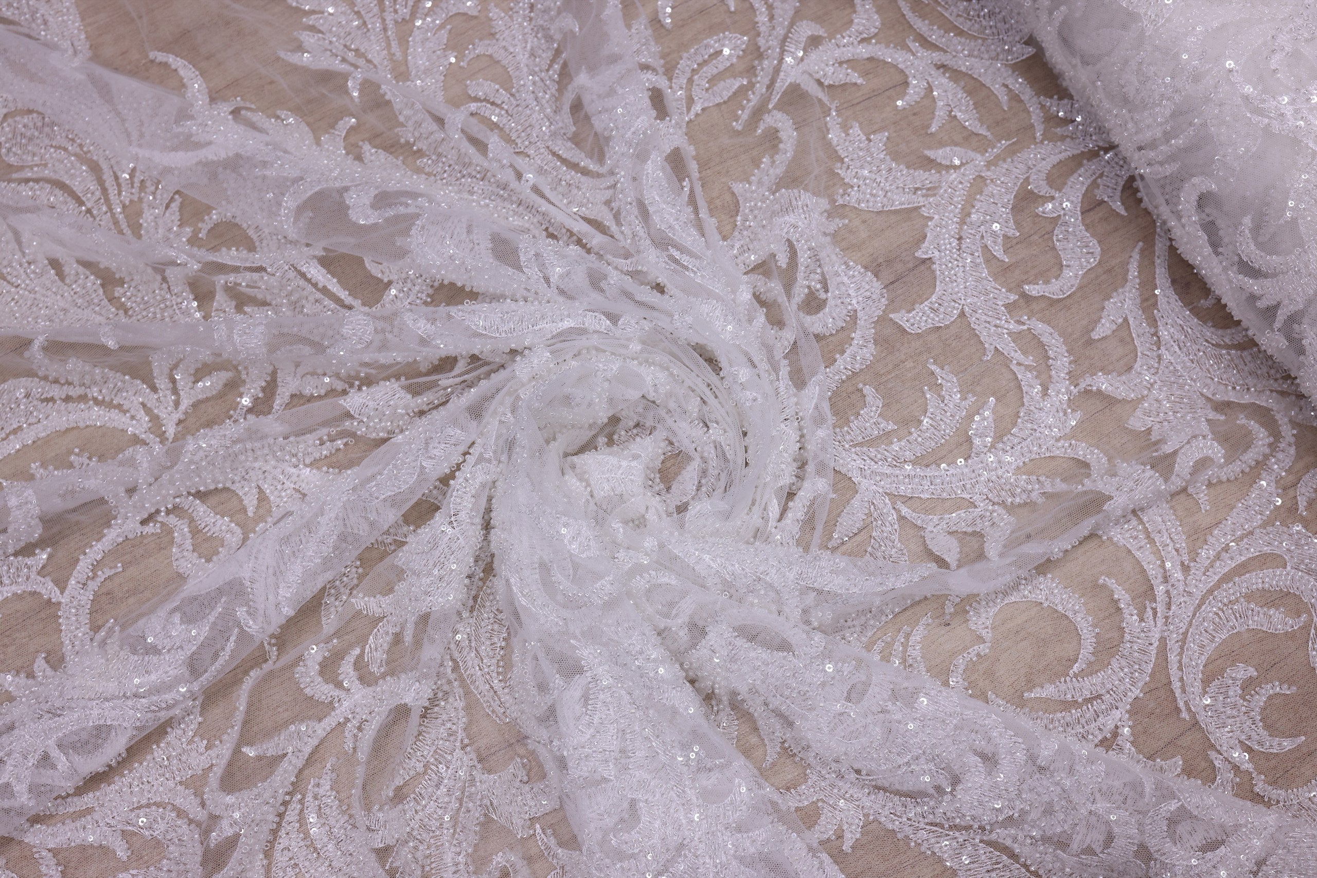 Broderie de lux tip dantela cu margele si paiete cusute manual  C2 - Alb.