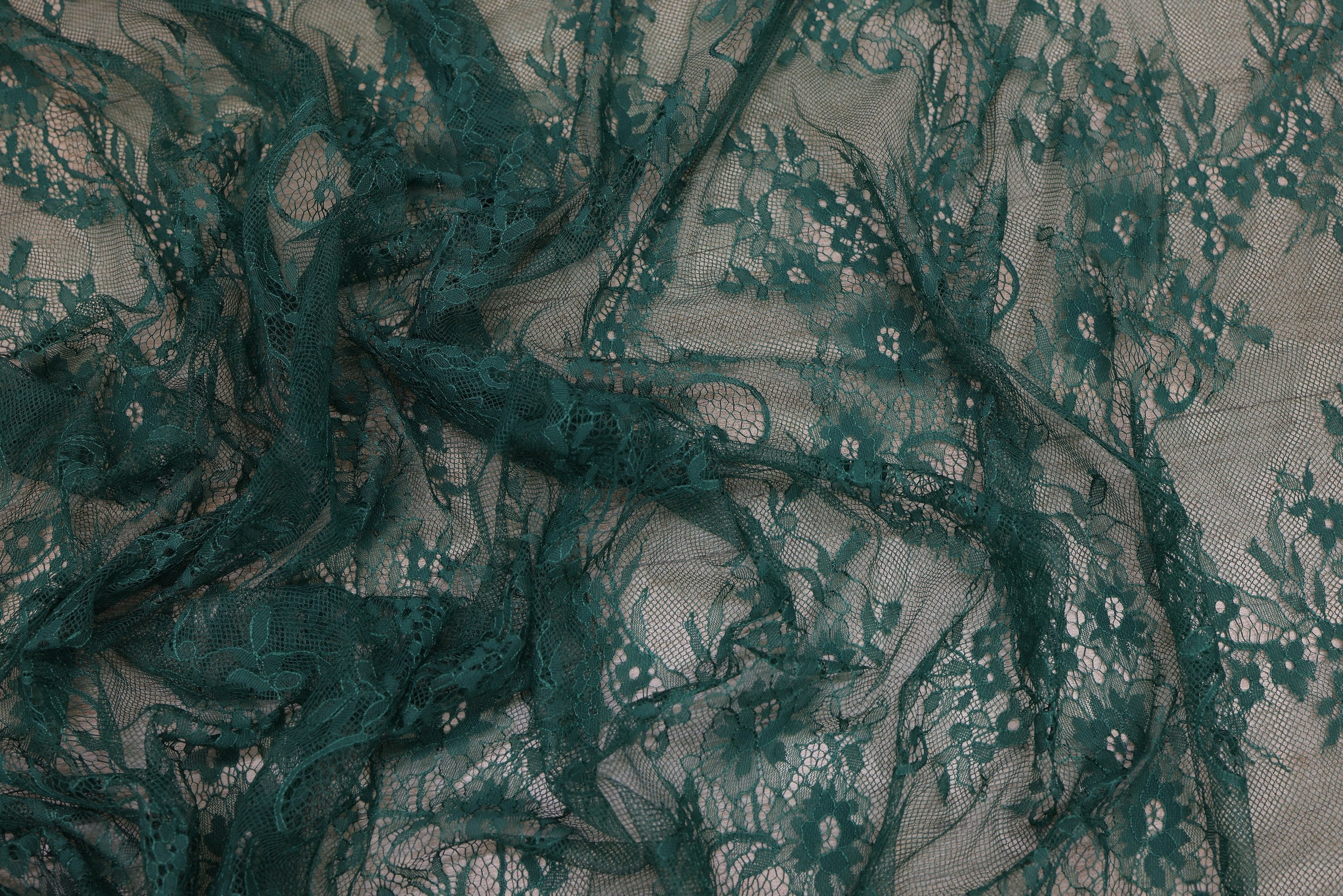 Dantela Chantilly Verde - 657-3