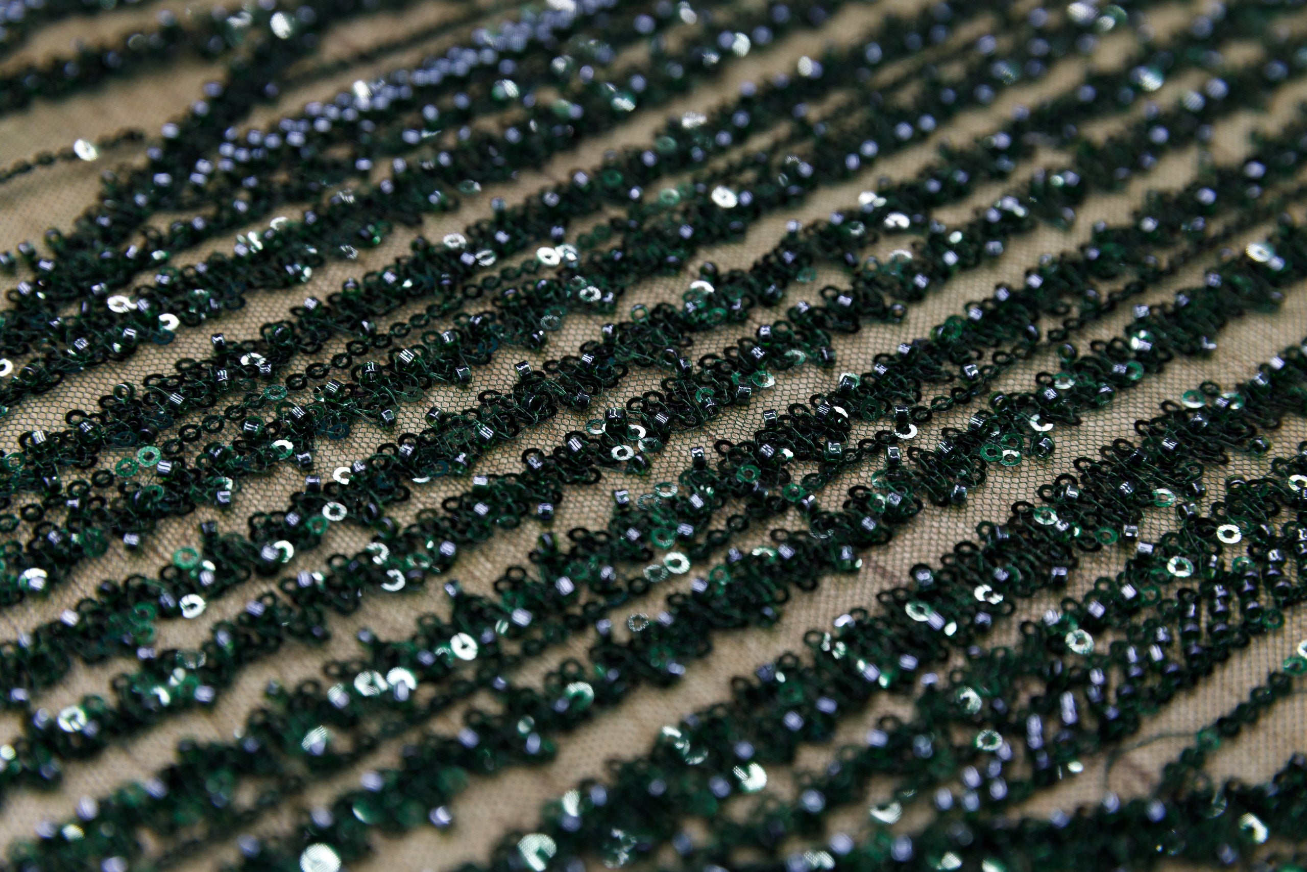 Broderie tip dantela cu perle/margele si paiete M13 - Verde