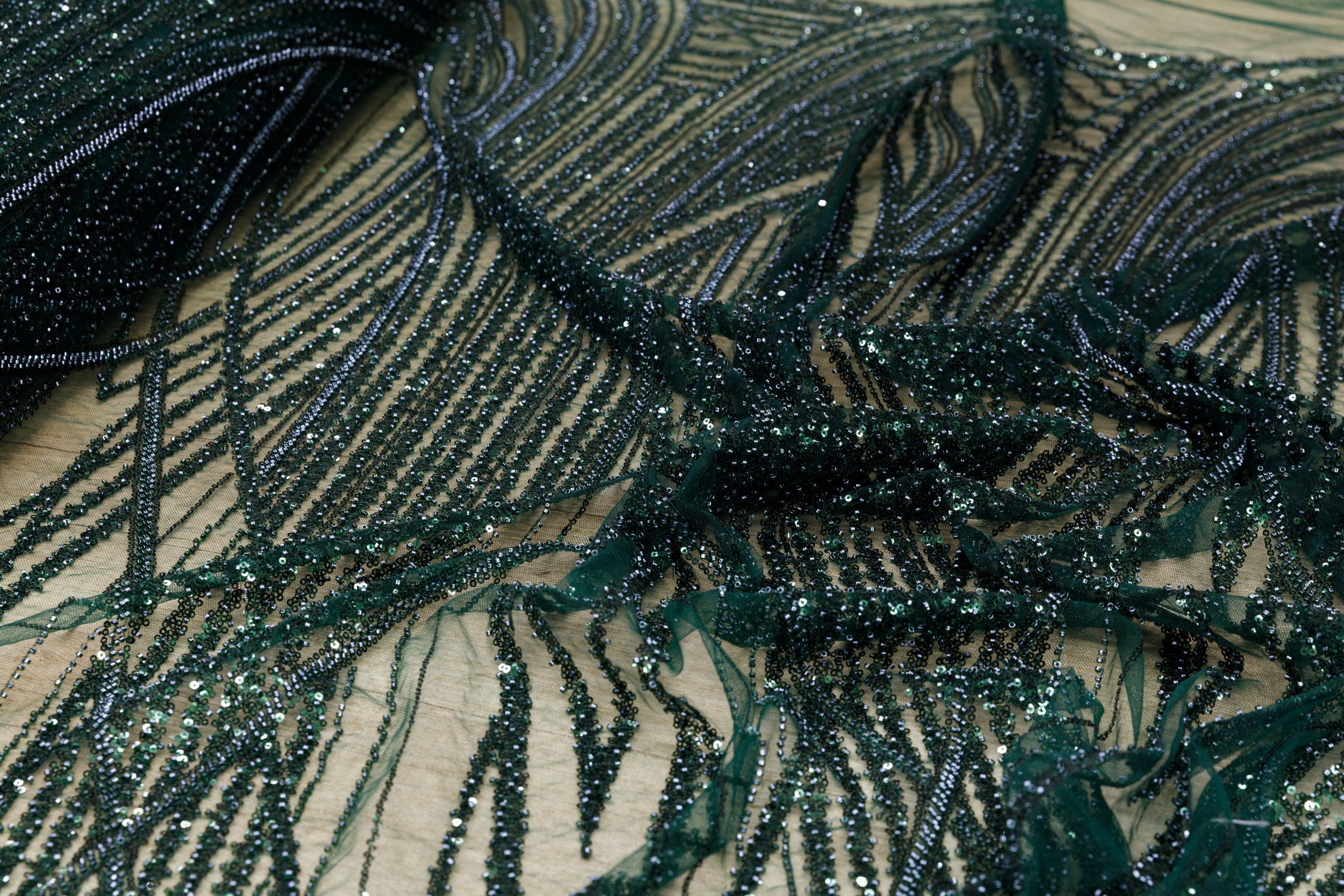 Broderie tip dantela cu perle/margele si paiete M13 - Verde