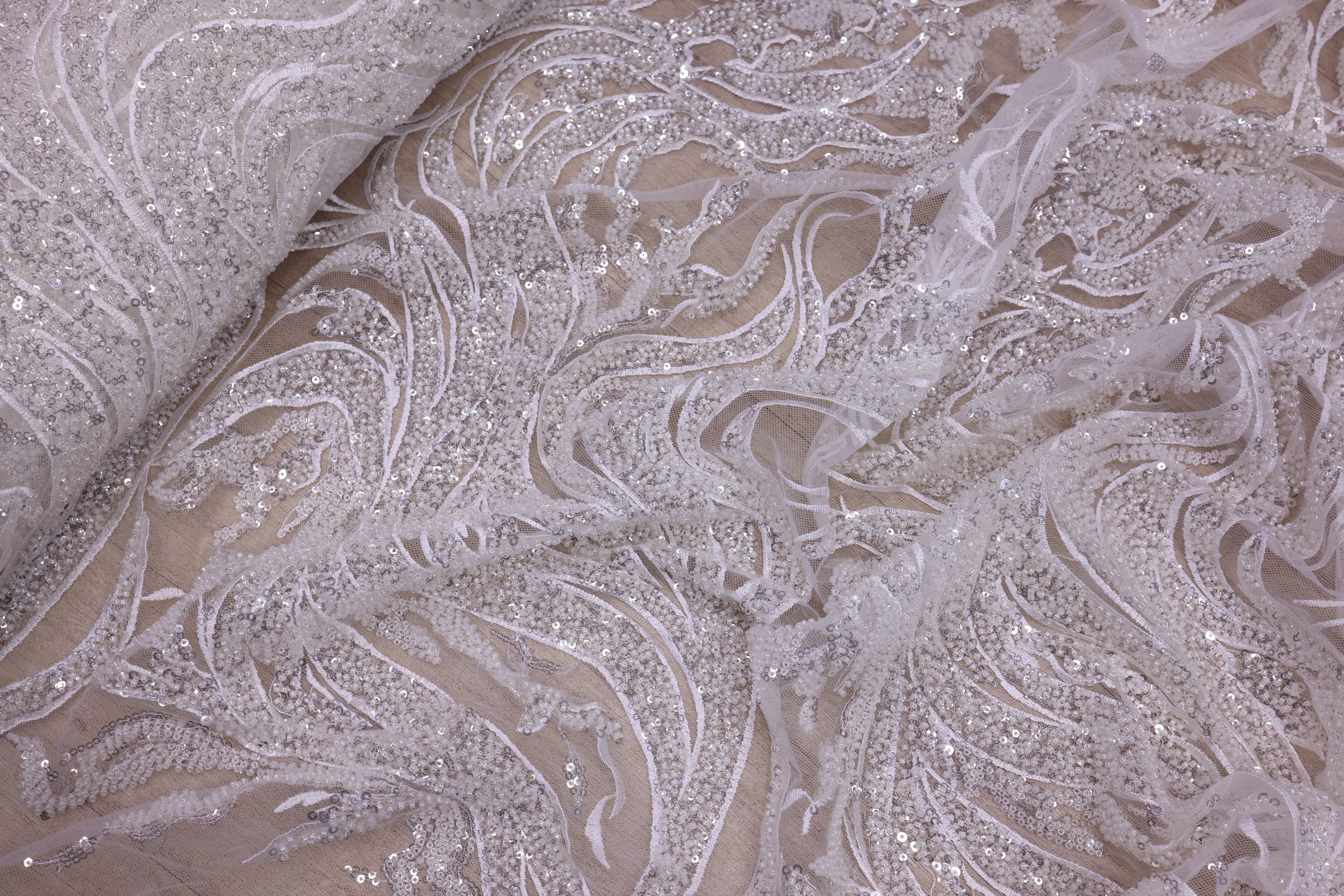 Broderie de lux tip dantela cu margele si paiete cusute manual C3 - Argintiu